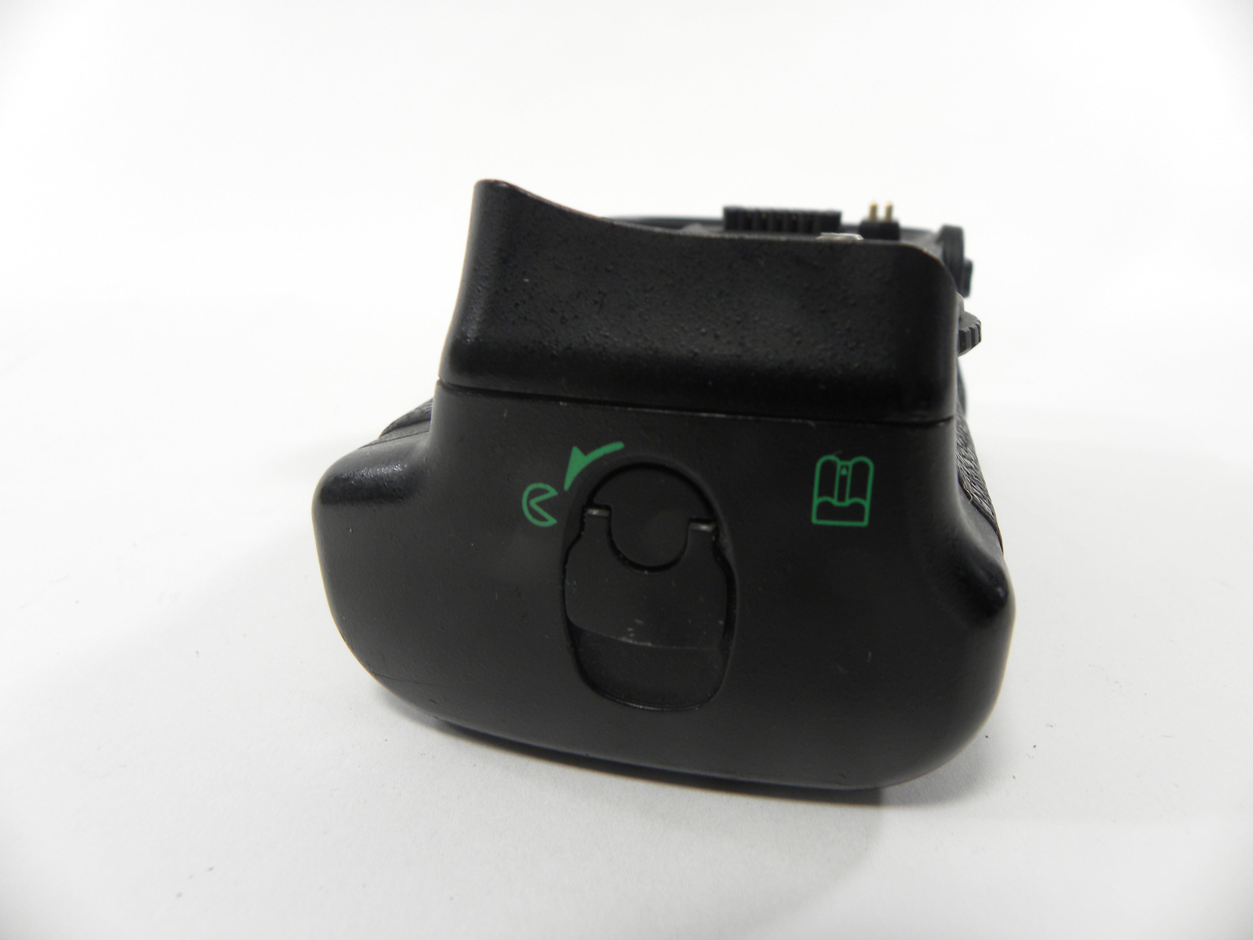 Nikon MD D10 Battery Grip for Nikon D700