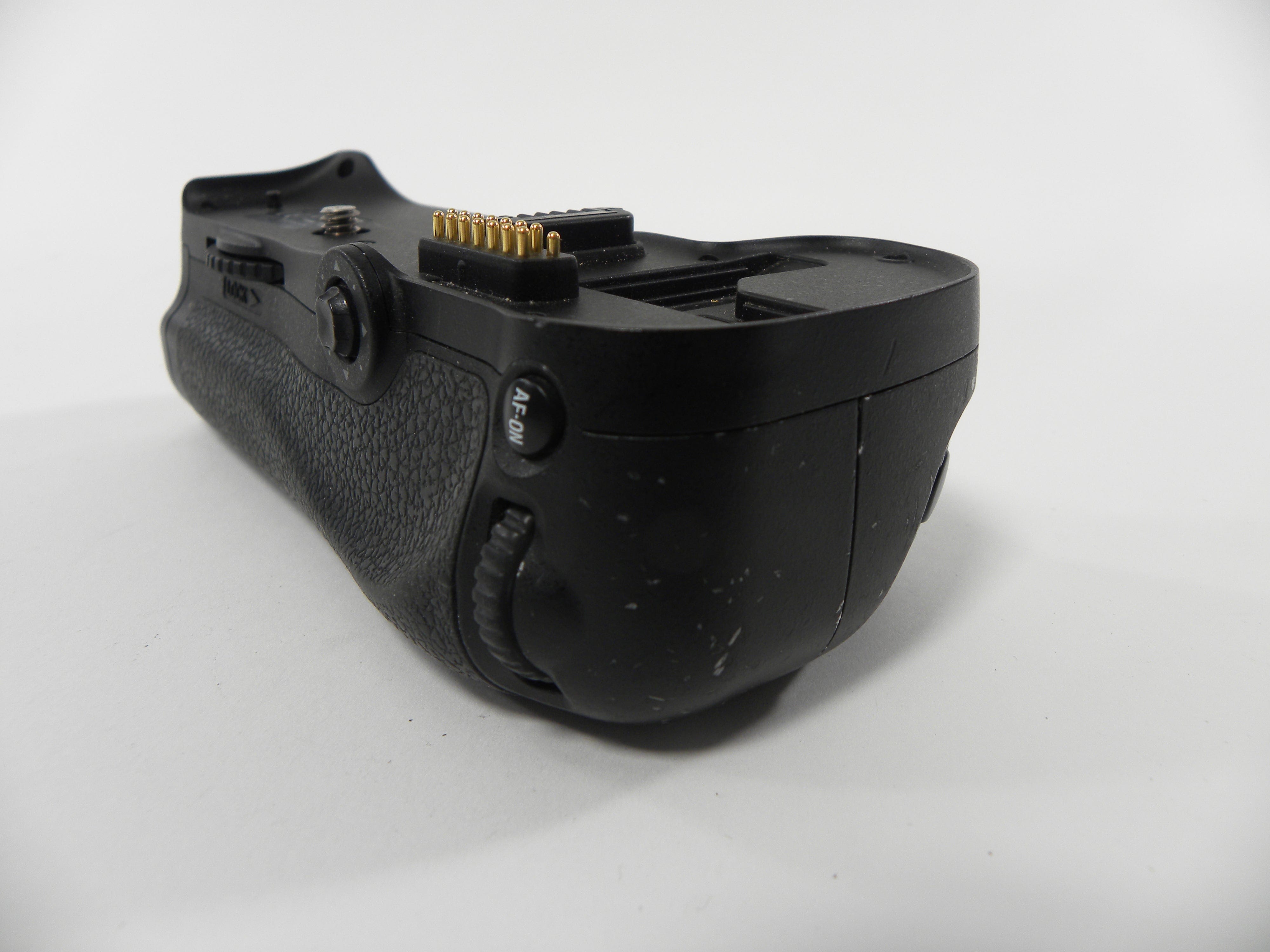 Nikon MD D10 Battery Grip for Nikon D700