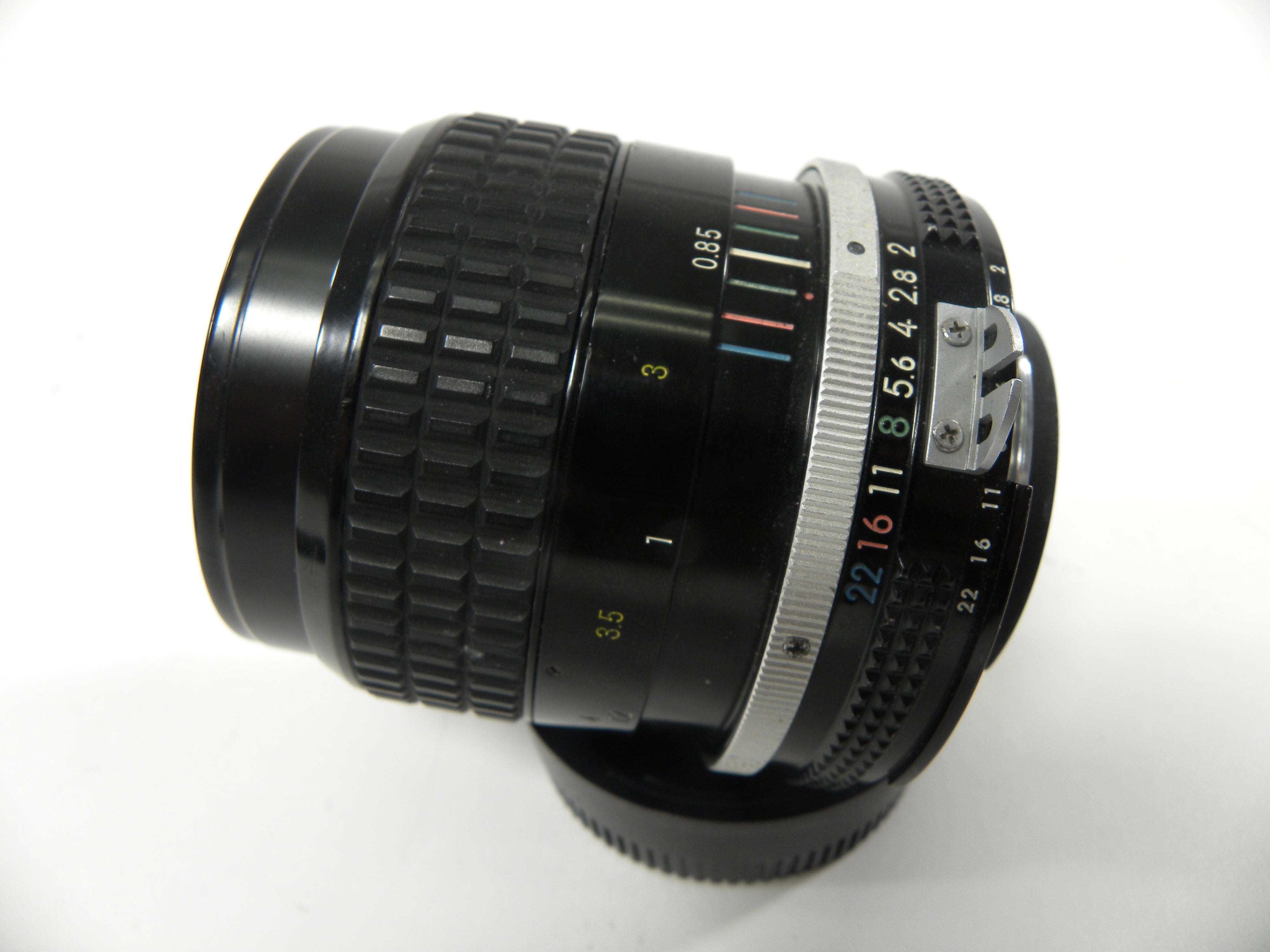 Nikon Nikkor 85mm f2 F Mount AI