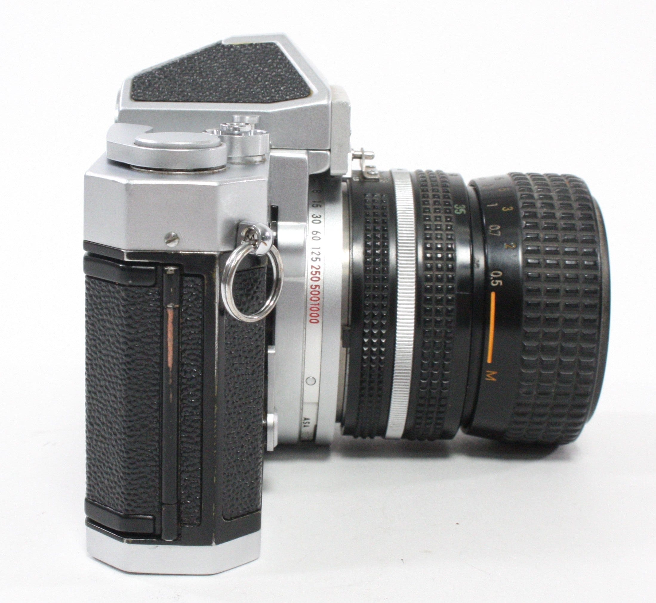 Nikon Nikkormat FT 35mm SLR Camera w/Nikon 35-70mm f/3.5-4.5 Lens