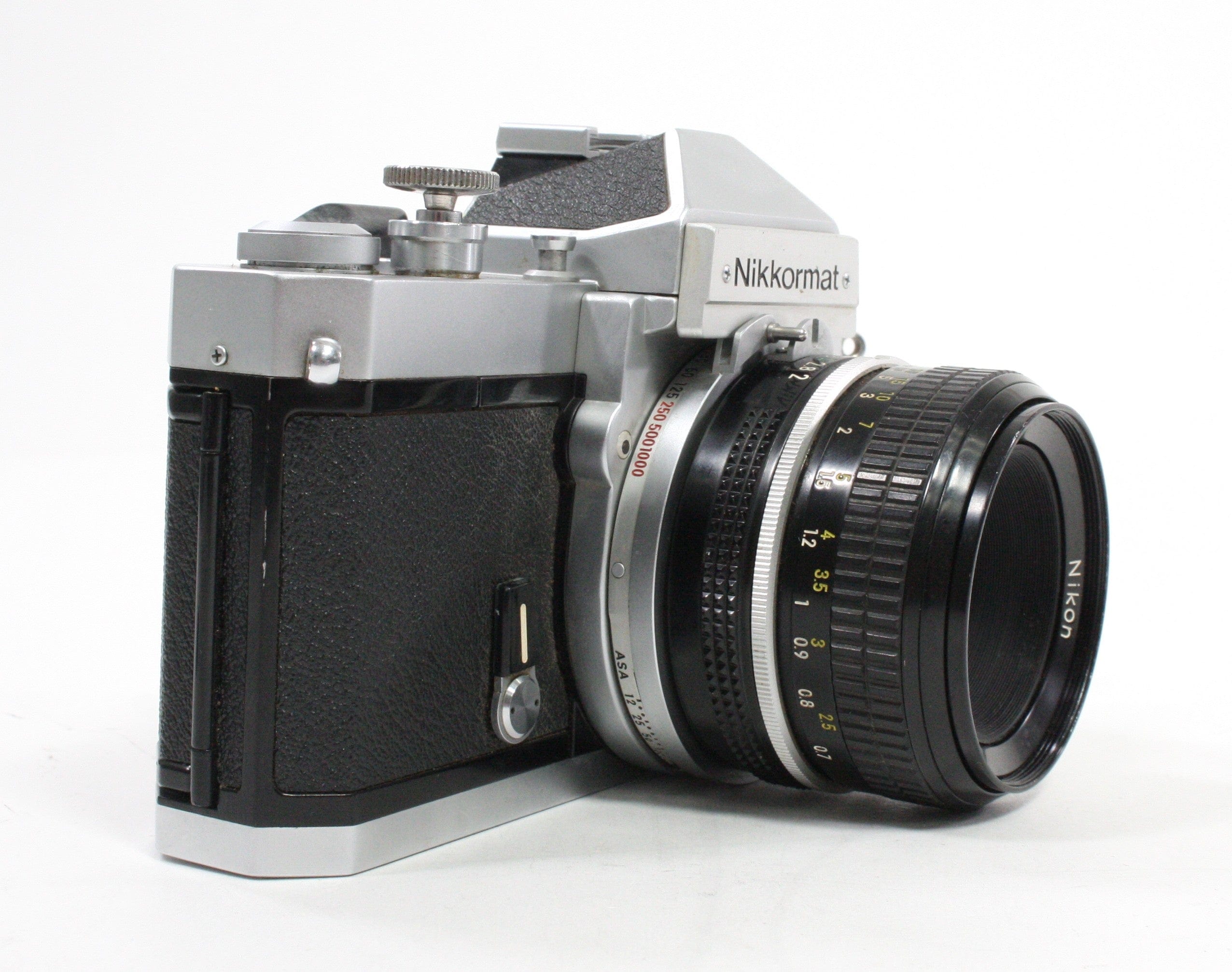 Nikon Nikkormat FT2 SLR 35mm Camera with 50mm f/2 Lens