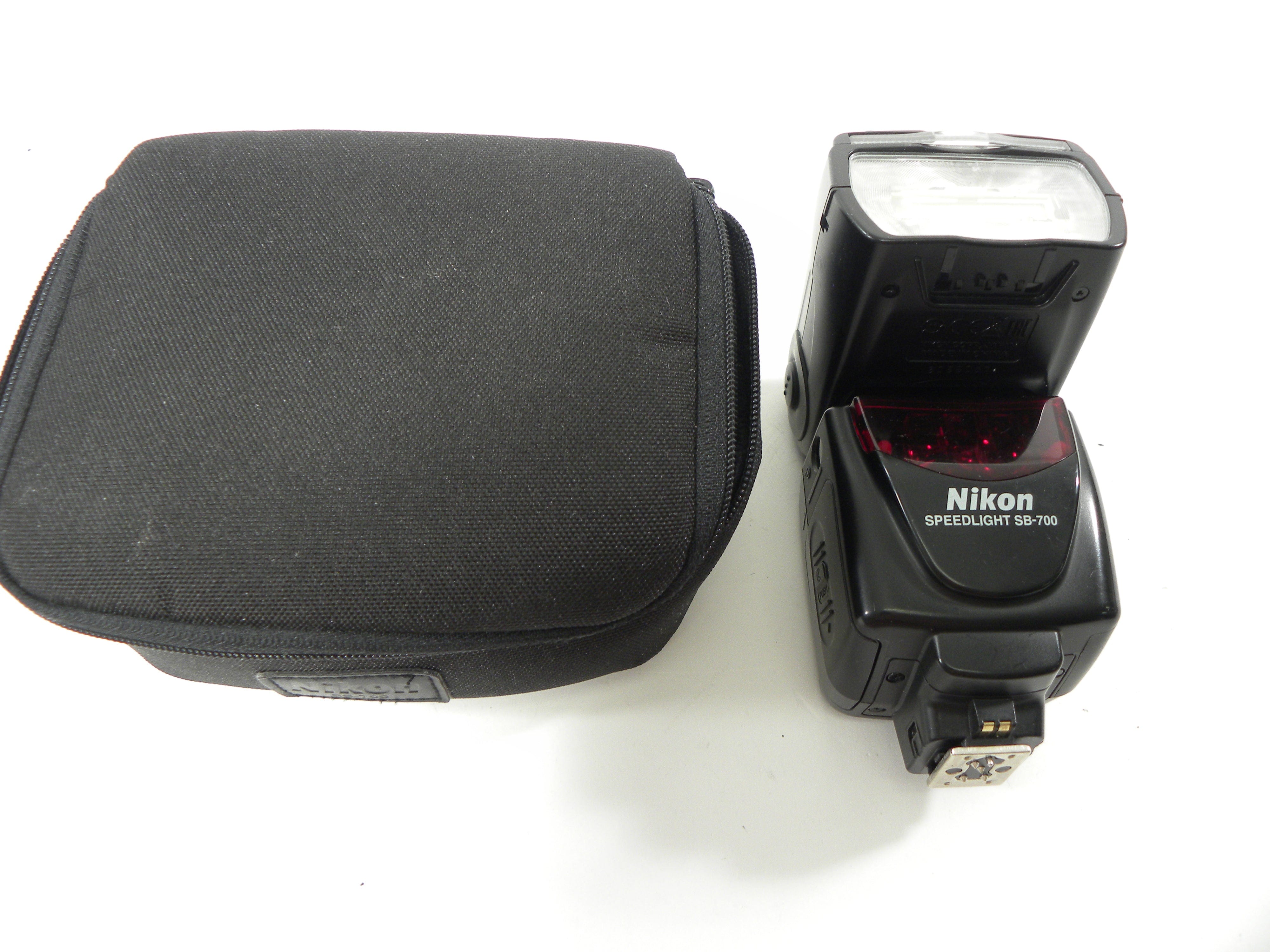 Nikon SB-700 Speedlight Shoe Mount Flash
