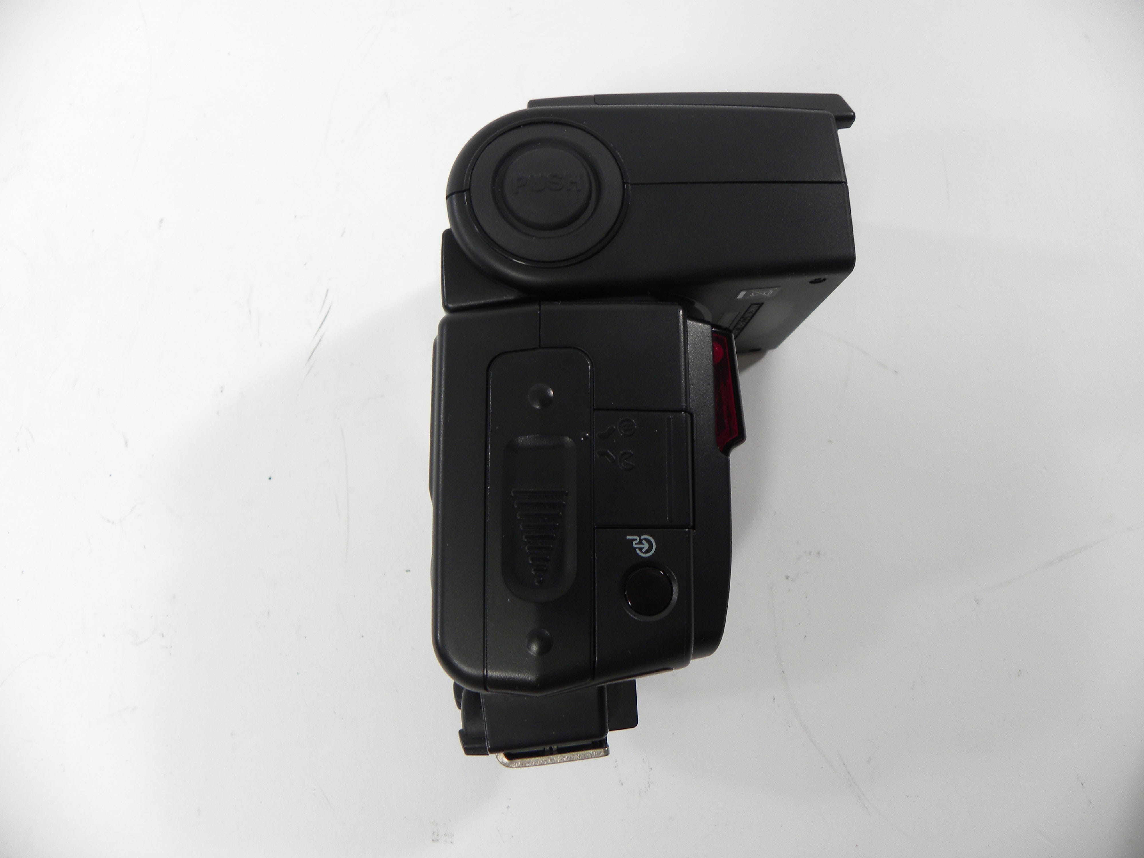 Nikon Speedlight SB-600 Shoe Mount Flash