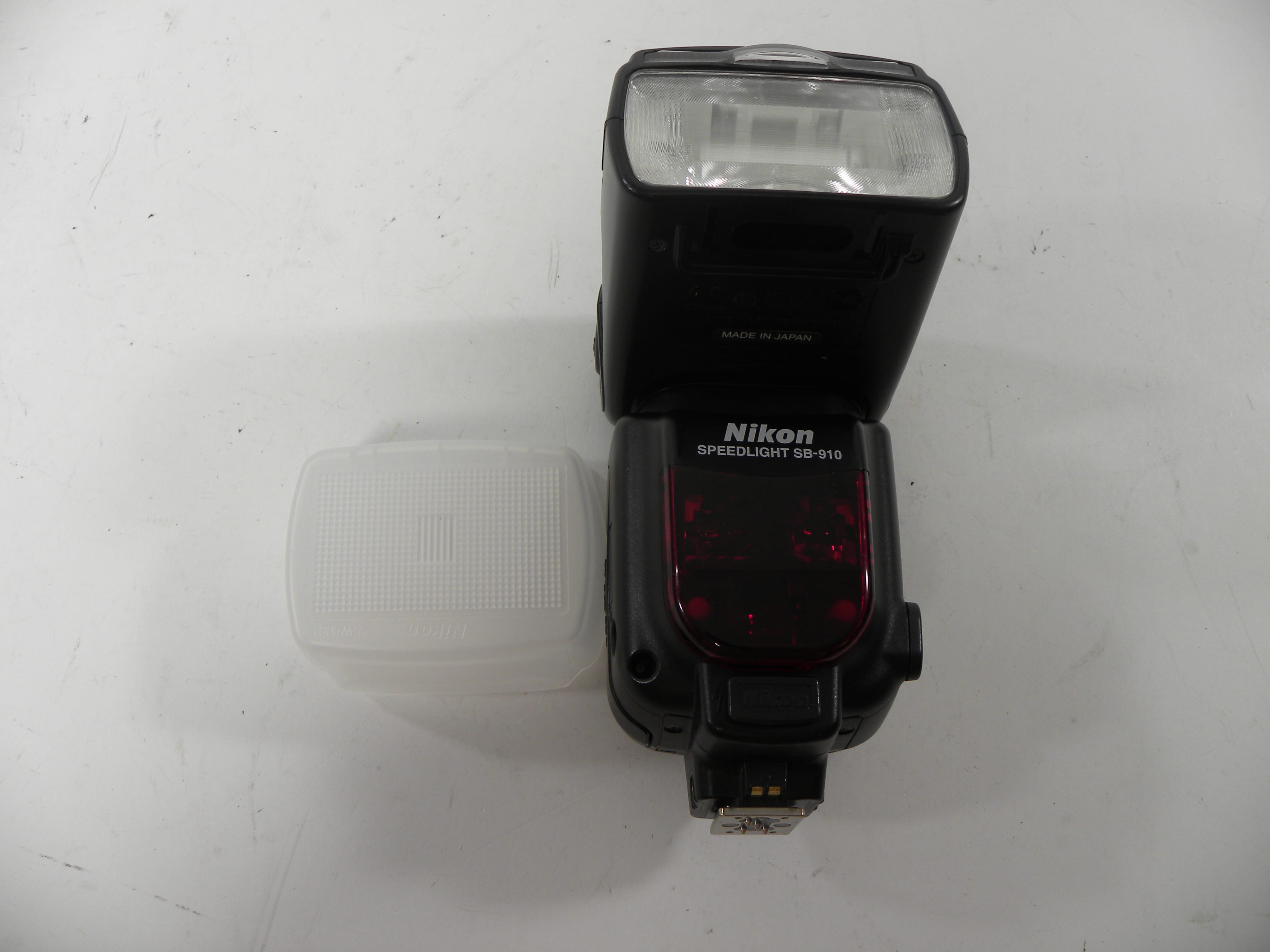 Nikon Speedlight SB-910 AS IS  (Read)