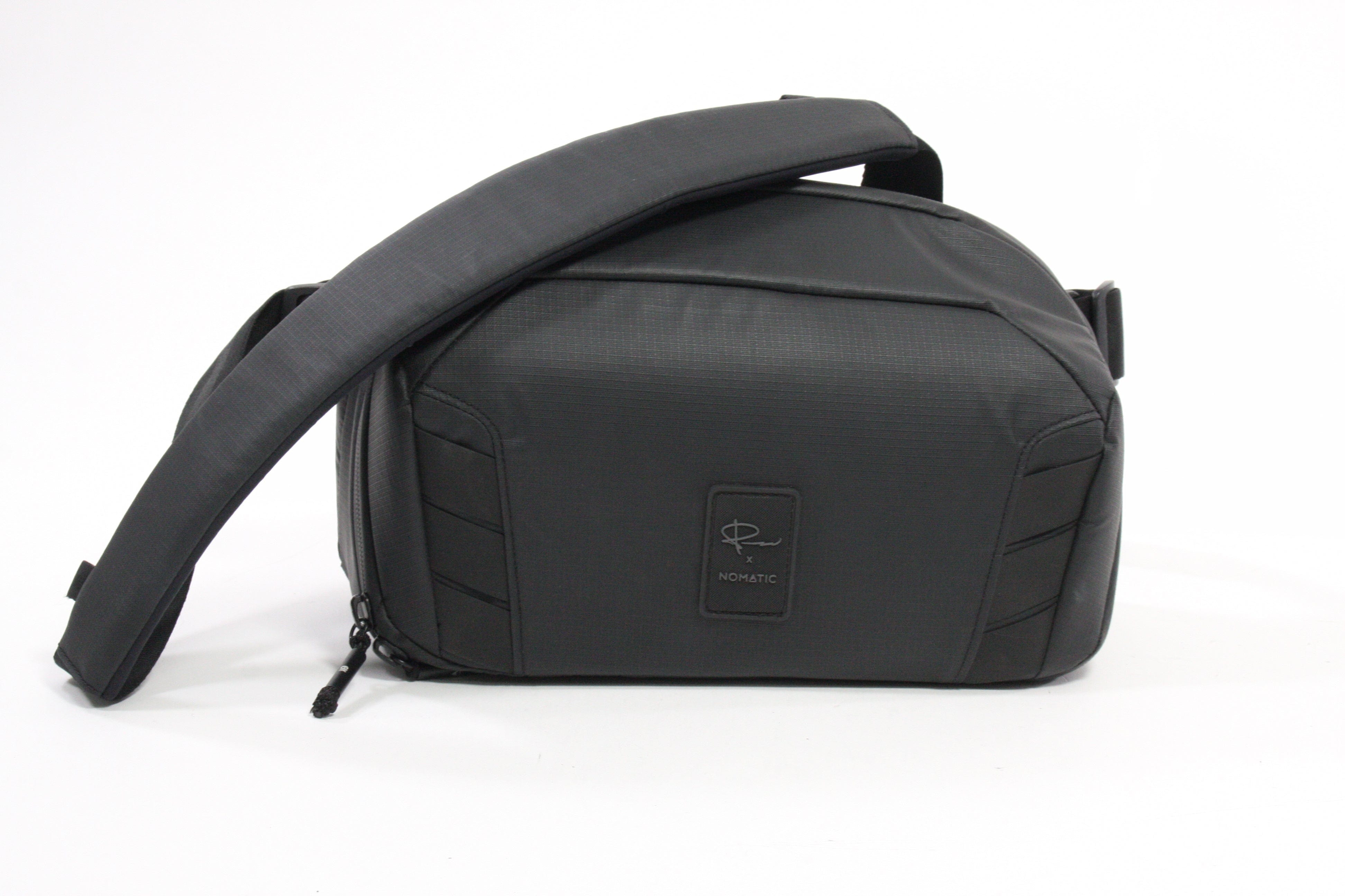 Nomatic 8L Peter McKinnon Sling (Black)