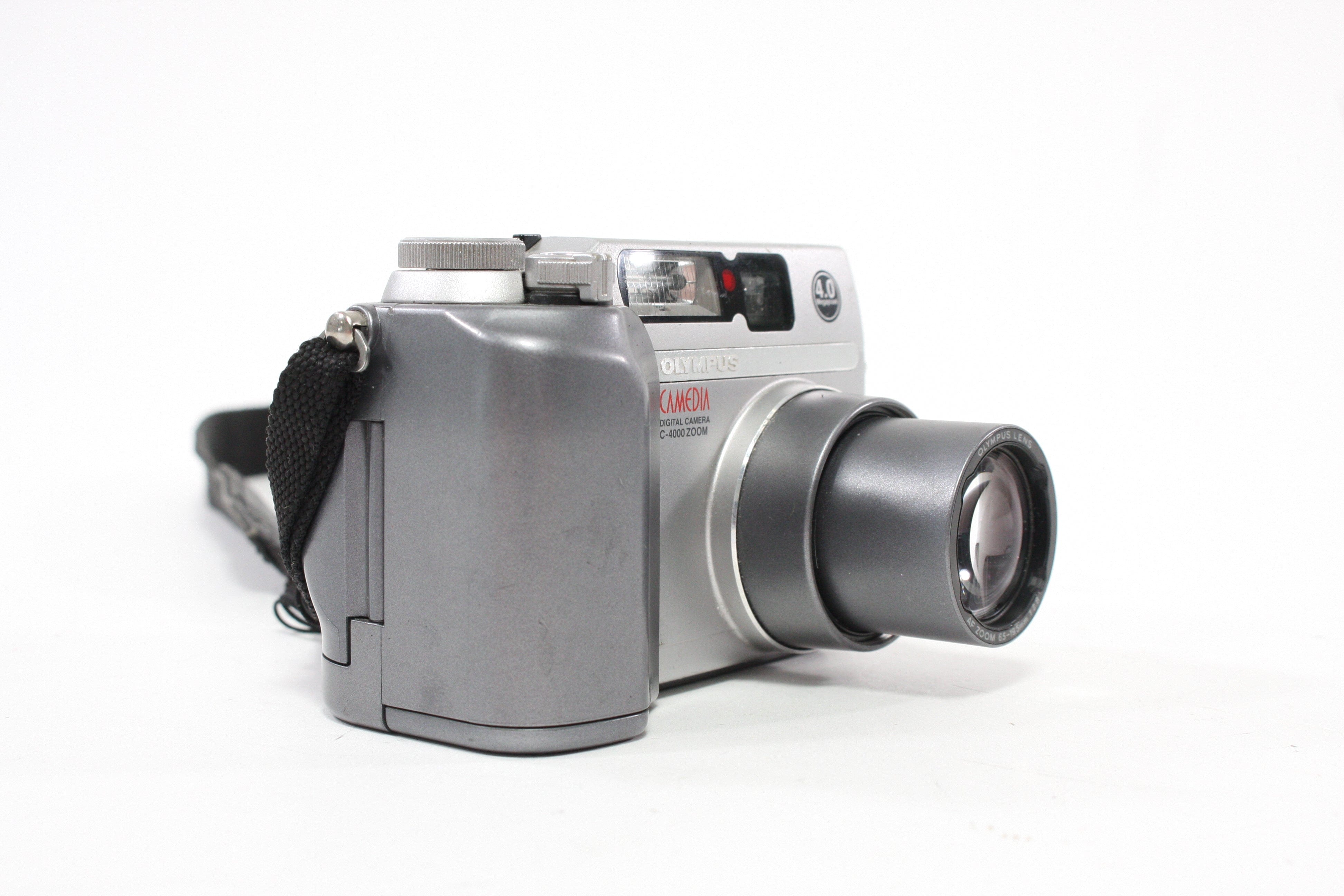 Olympus Camedia C-4000 Digital Point-and-Shoot Camera 3x Zoom 4.0mp