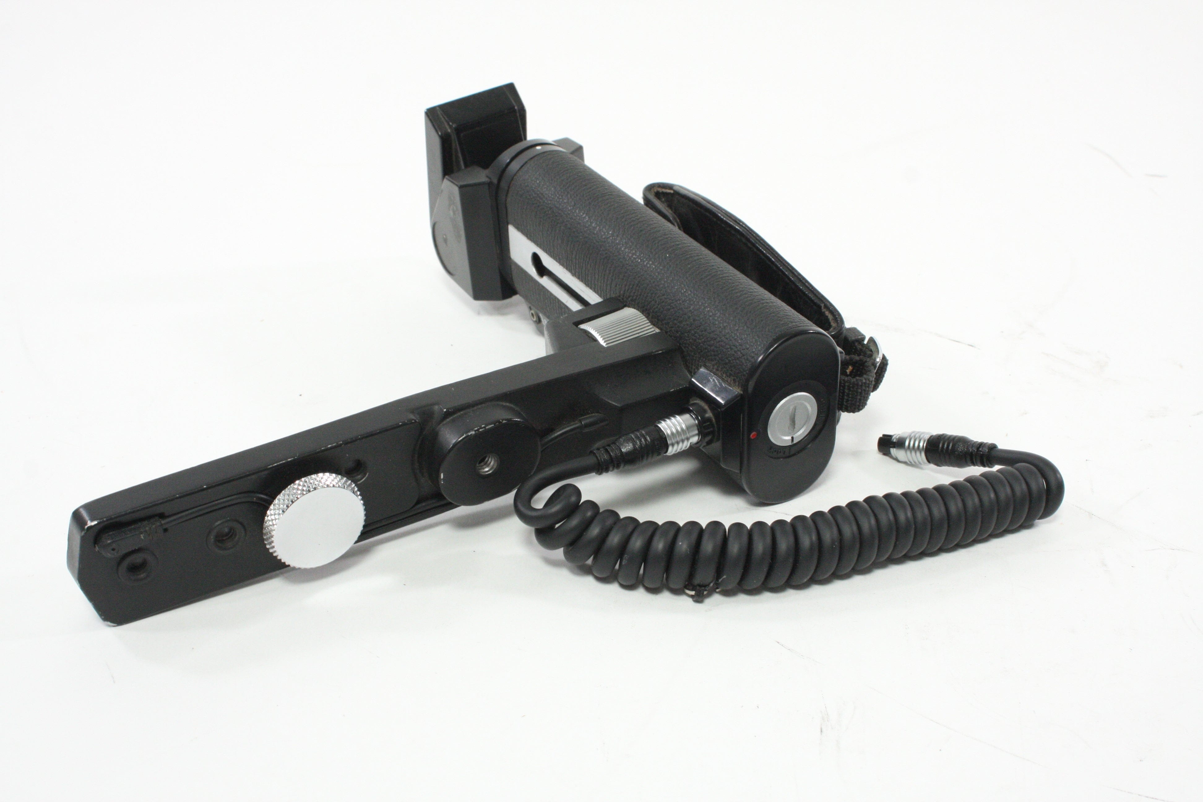 Olympus Electronic Power Bounce Grip 2 with PC Cable and 5 Pin Cable