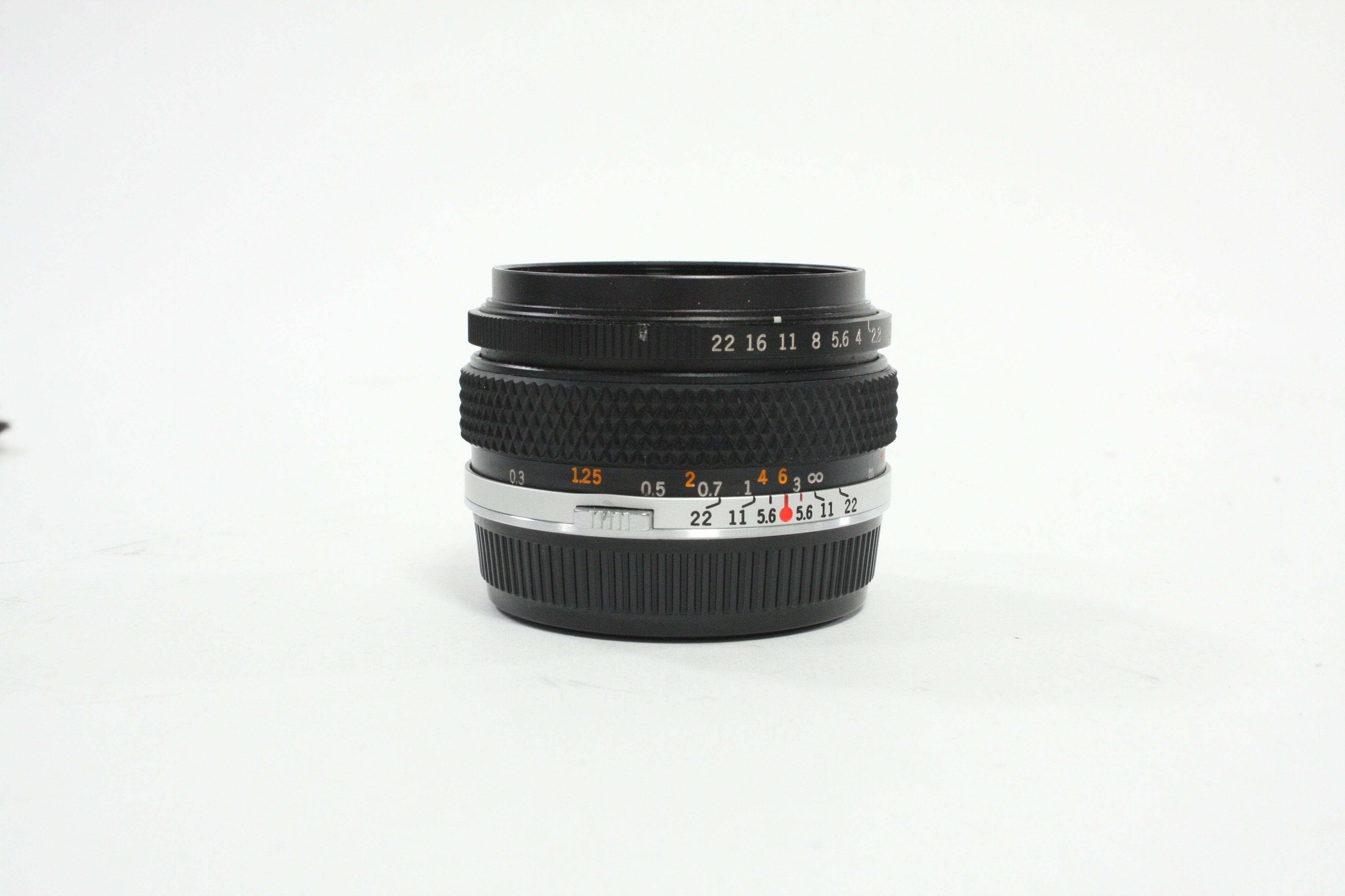 Olympus OM 28mm f/2.8 Lens for Olympus OM Mount