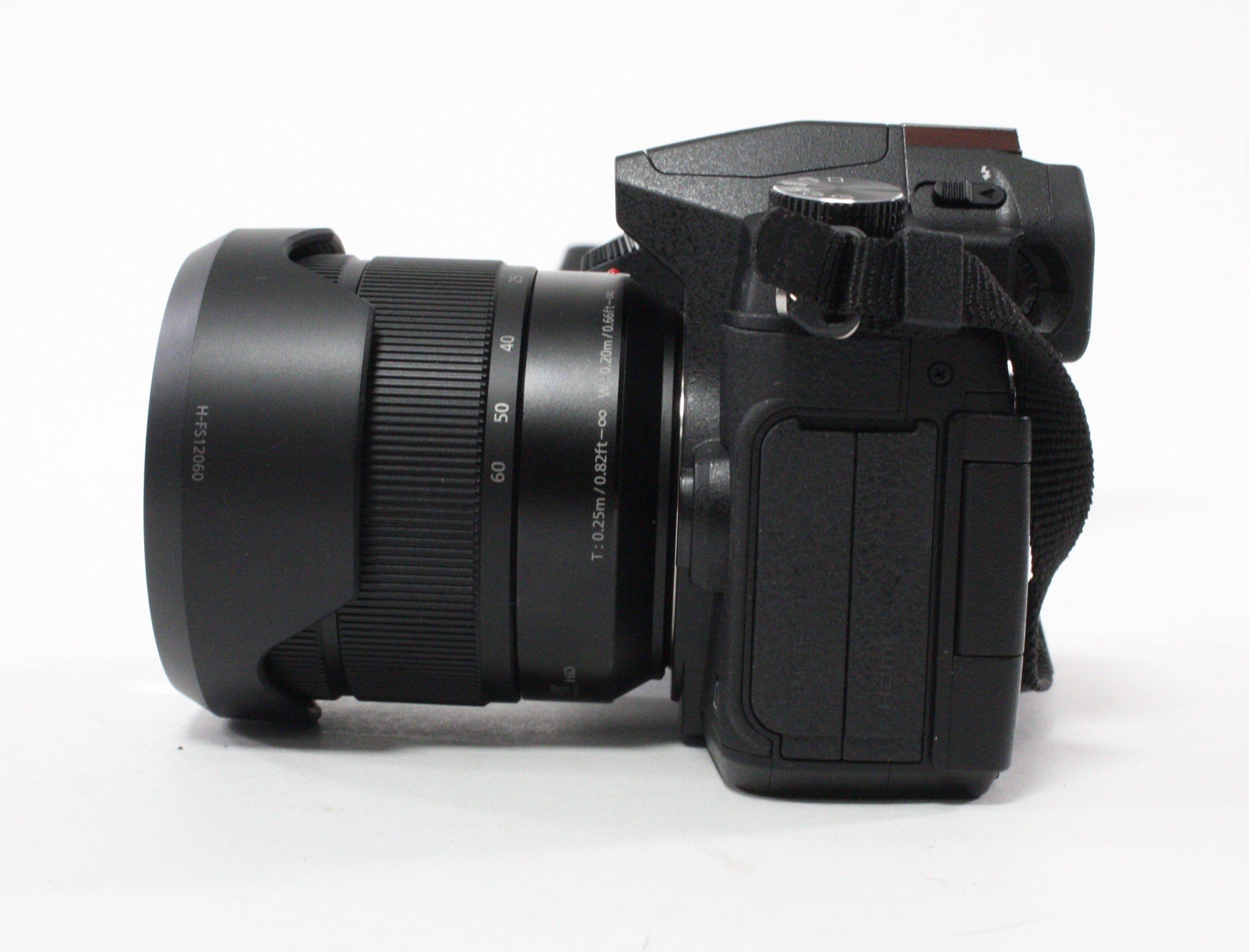 Panasonic Lumix DMC-G85 Mirrorless Digital w 12-60mm f/3.5-5.6 & Shutter Count 93