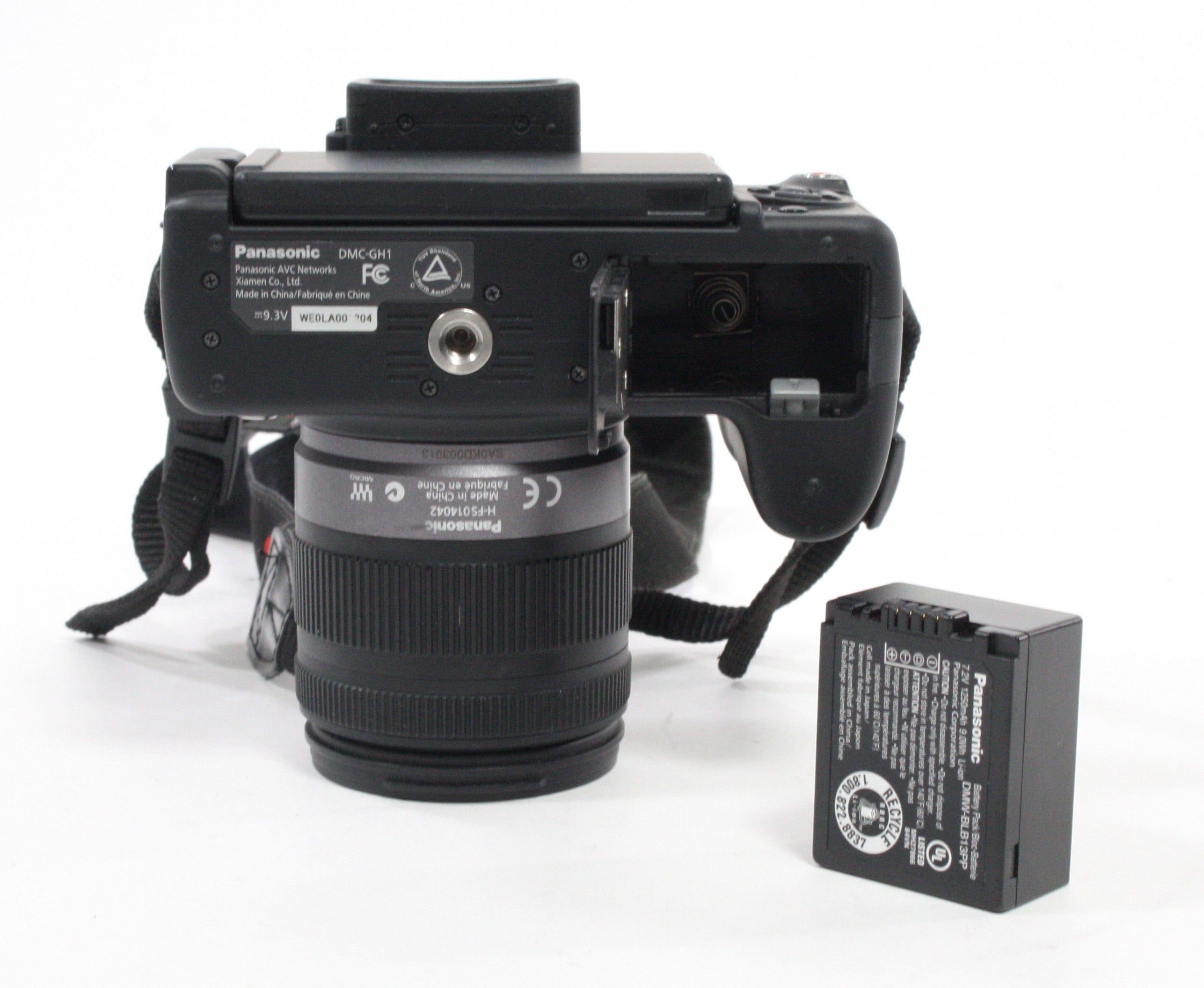 Panasonic Lumix DMC-GH1 AVCHD Mirrorless Camera with 14-42mm f/3.5-5.6 Lens