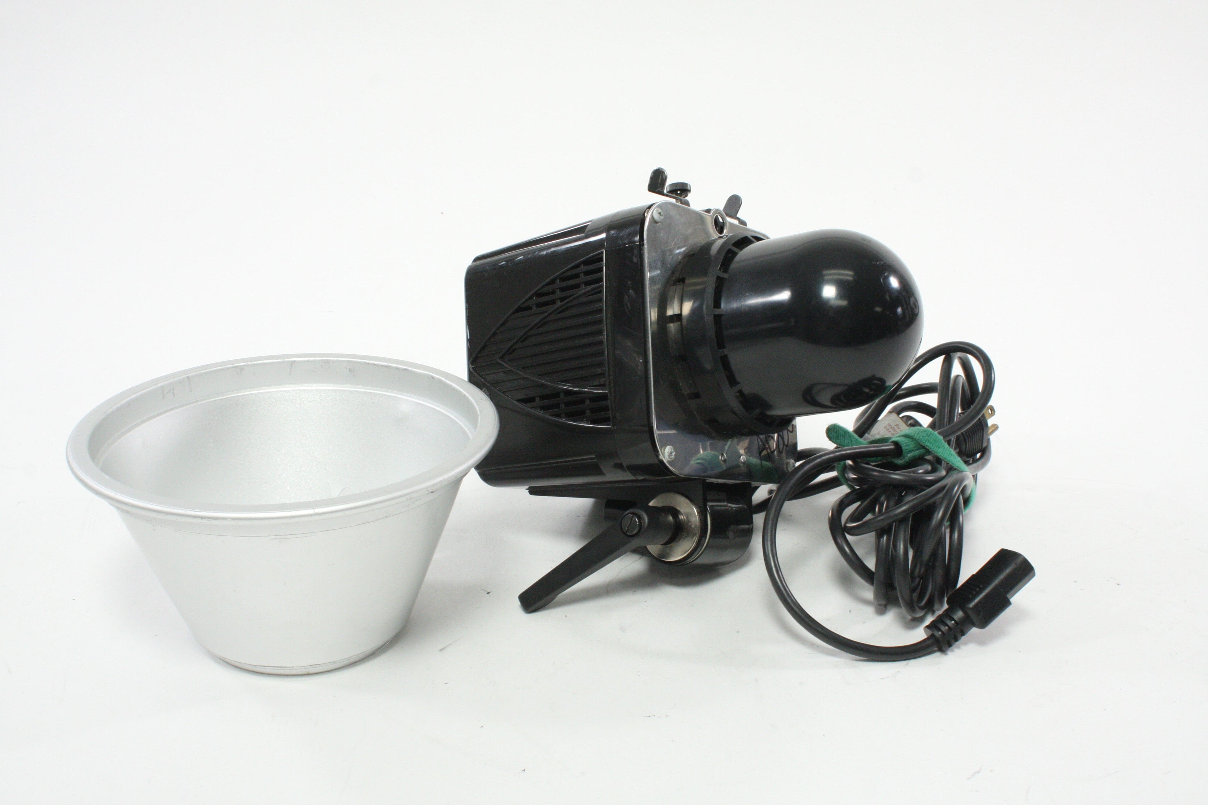 Paul C. Buff Alien Bees AB800 Modeling Light and Flash Tube with 7" Reflector