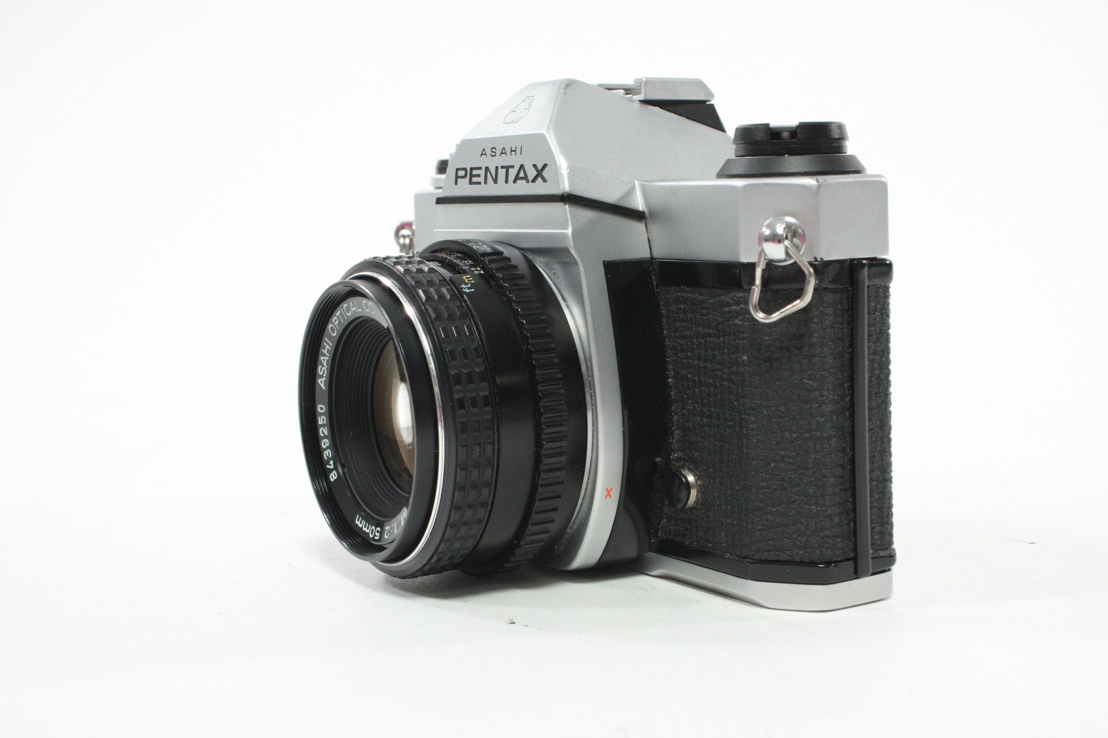 Pentax Asahi K1000 35mm SLR Camera with 50mm f/2 SMC Pentax-M Lens