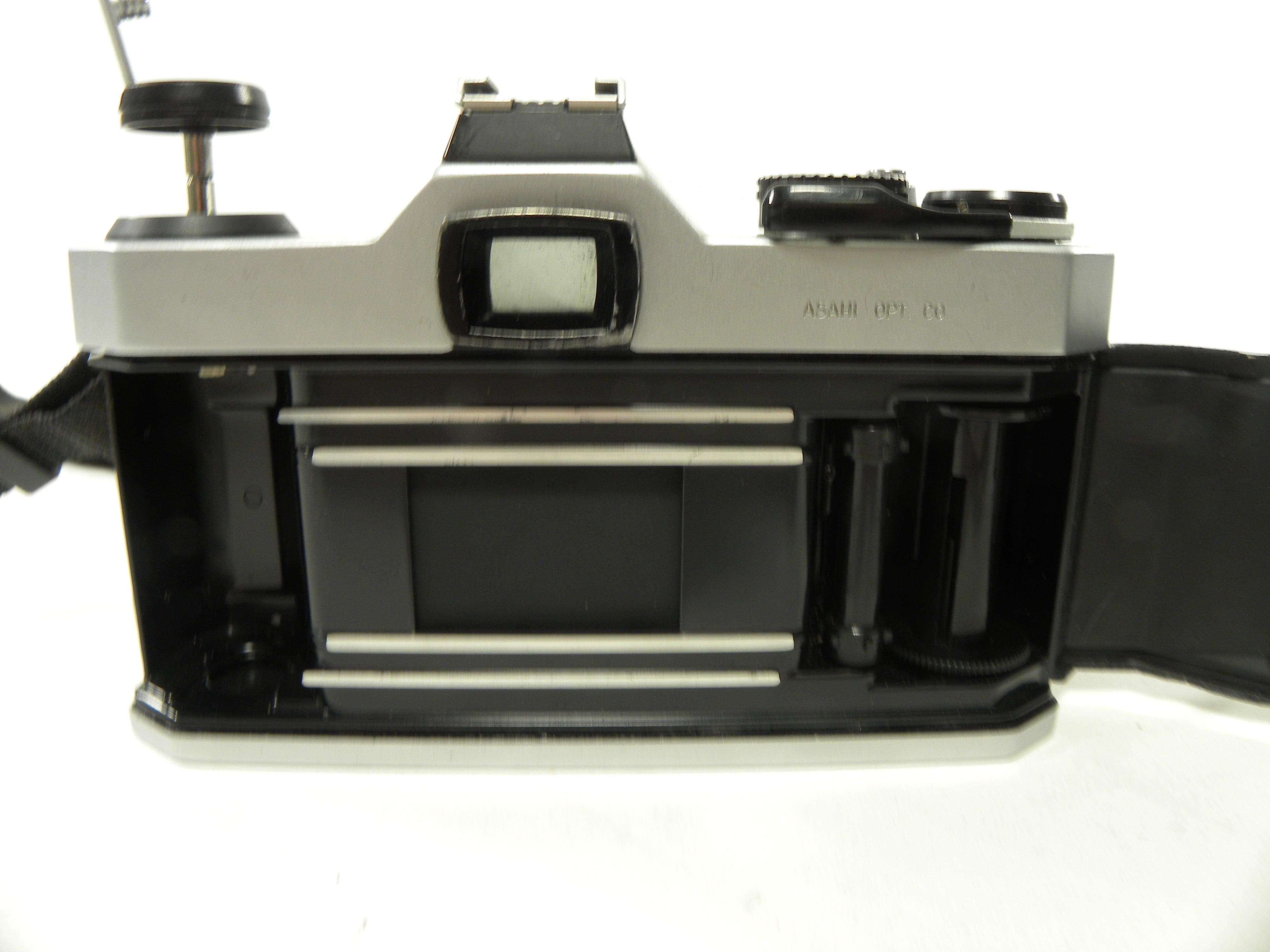 Pentax K-1000 35mm SLR w/SMC Pentax-M 50mm f1.7