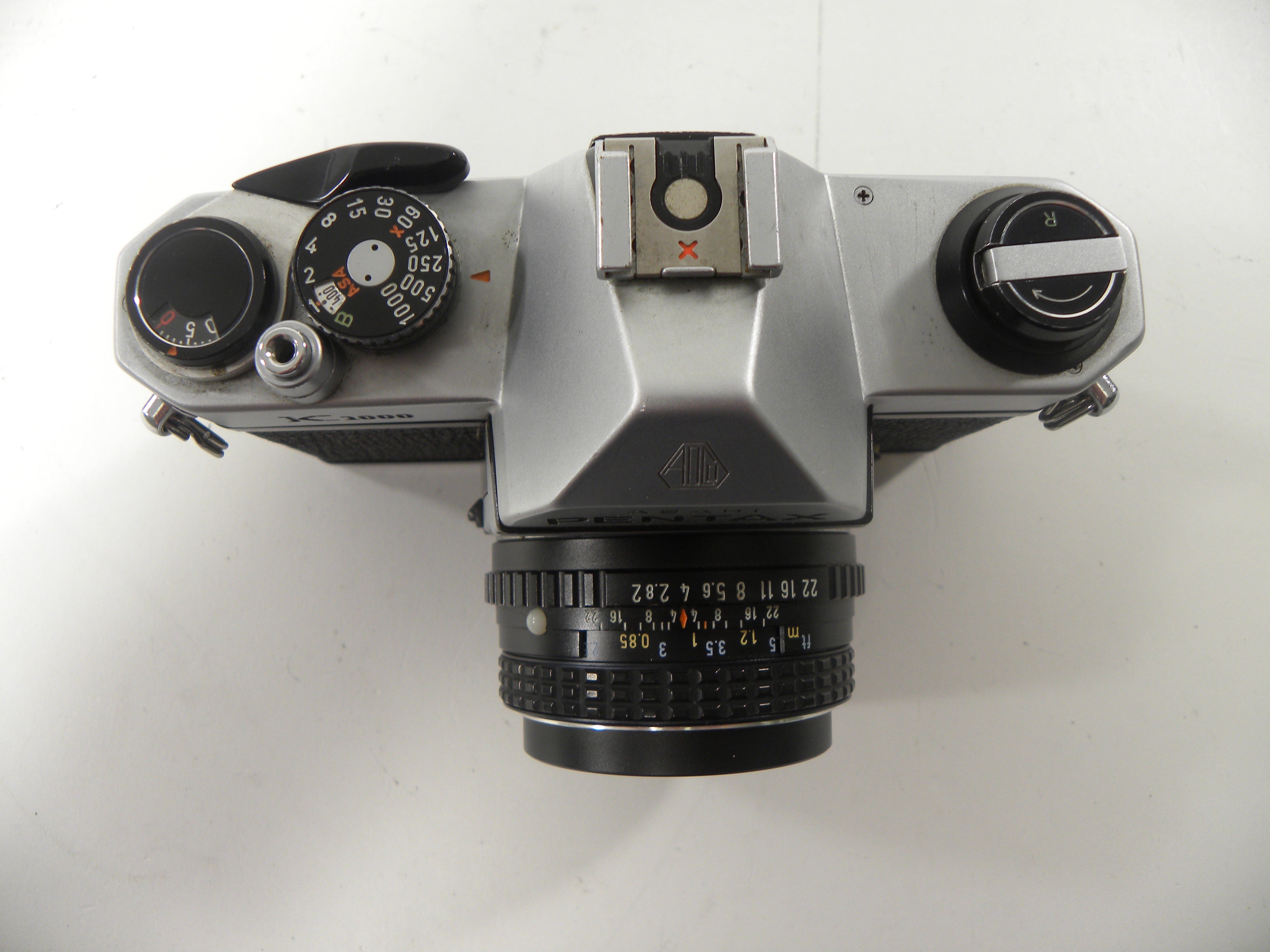 Pentax K-1000 35mm SLR w/SMC Pentax-M 50mm f2