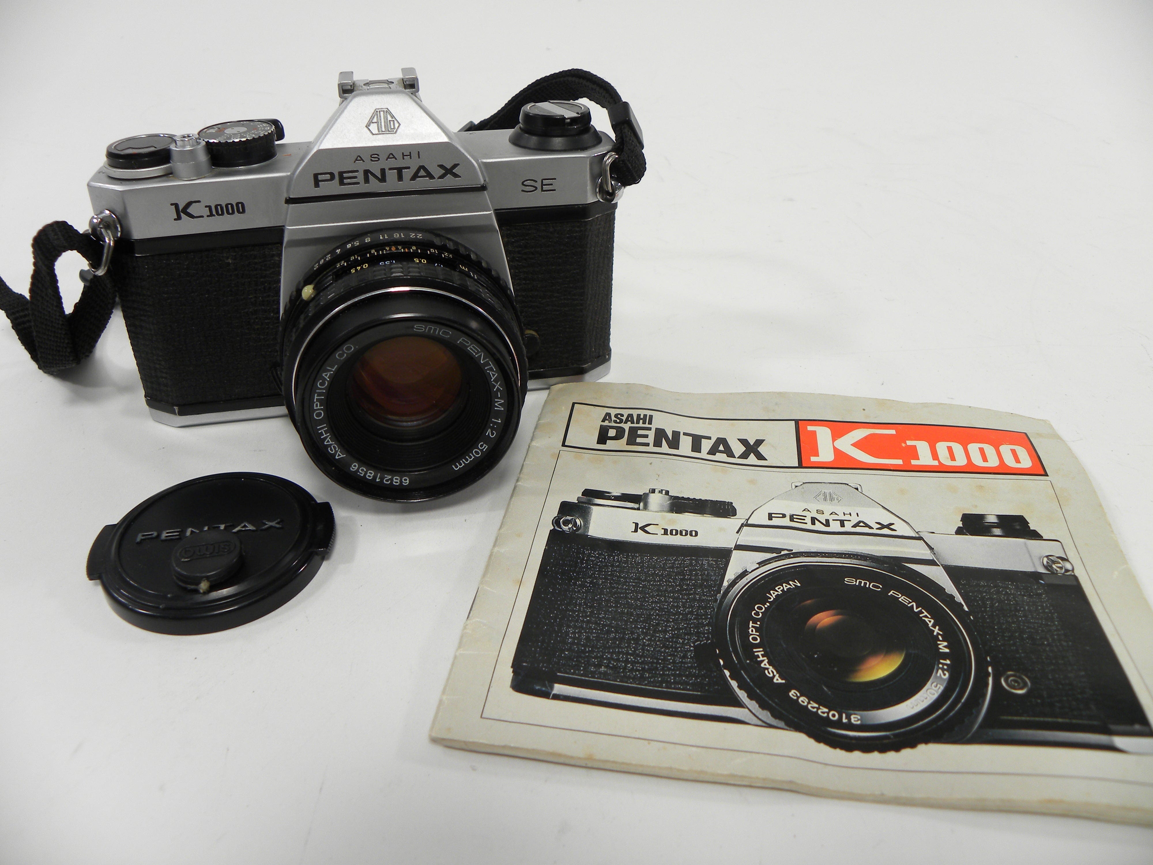 Pentax K-1000 SE 35mm SLR w/SMC Pentax-M 50mm f2