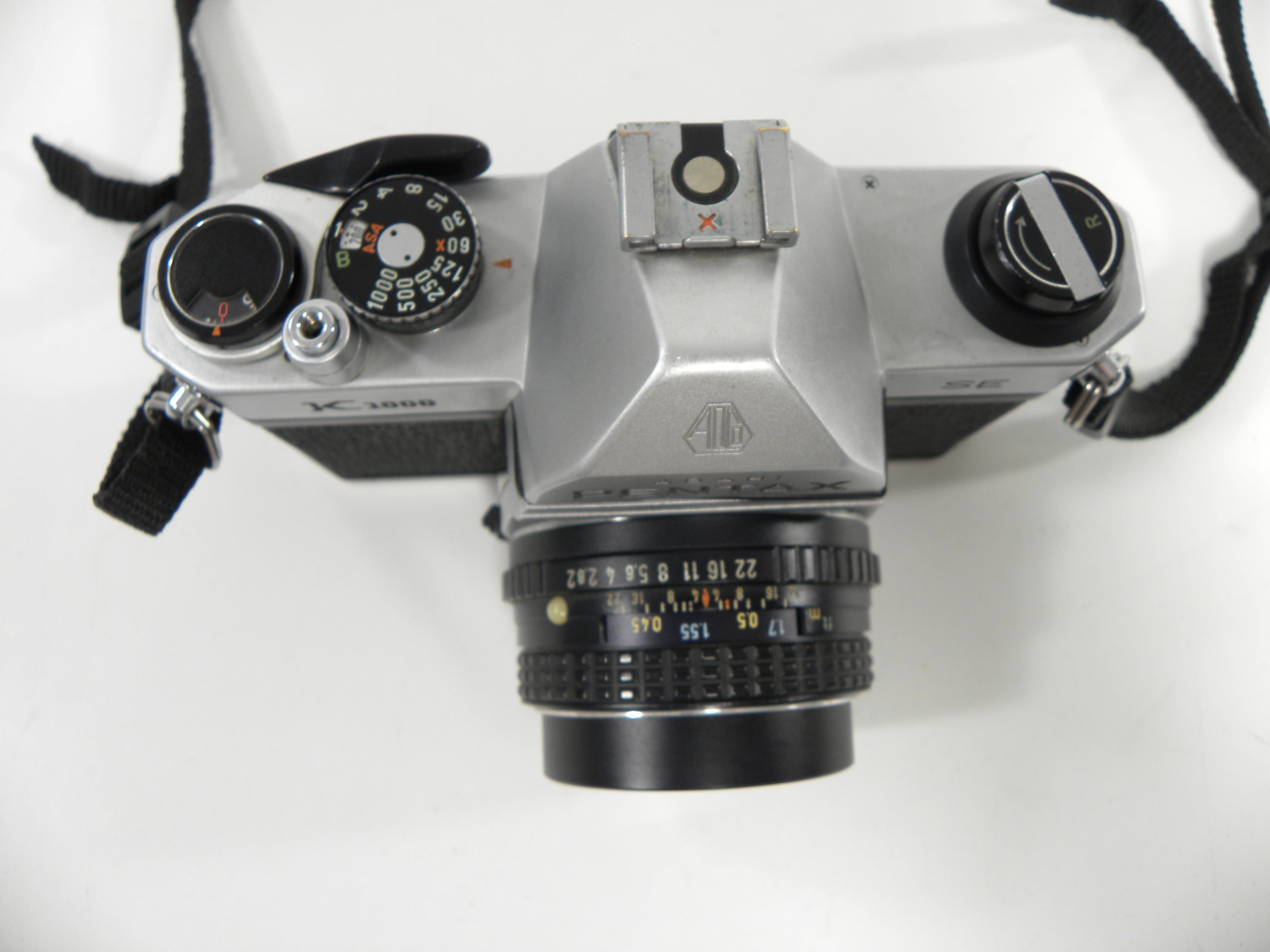 Pentax K-1000 SE 35mm SLR w/SMC Pentax-M 50mm f2