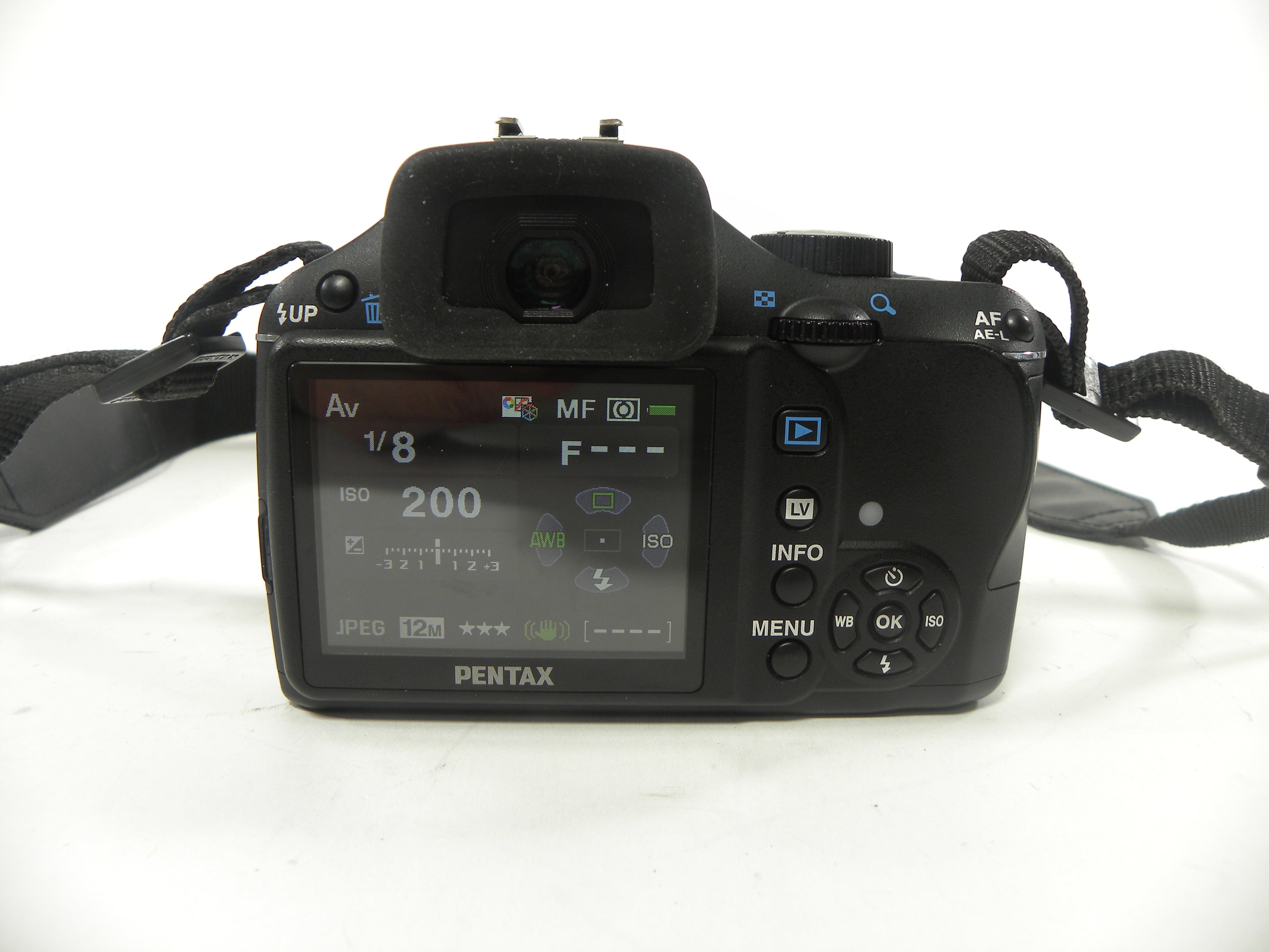 Pentax K-X 12.4mp Digital SLR body only Shutter Ct. 7,699