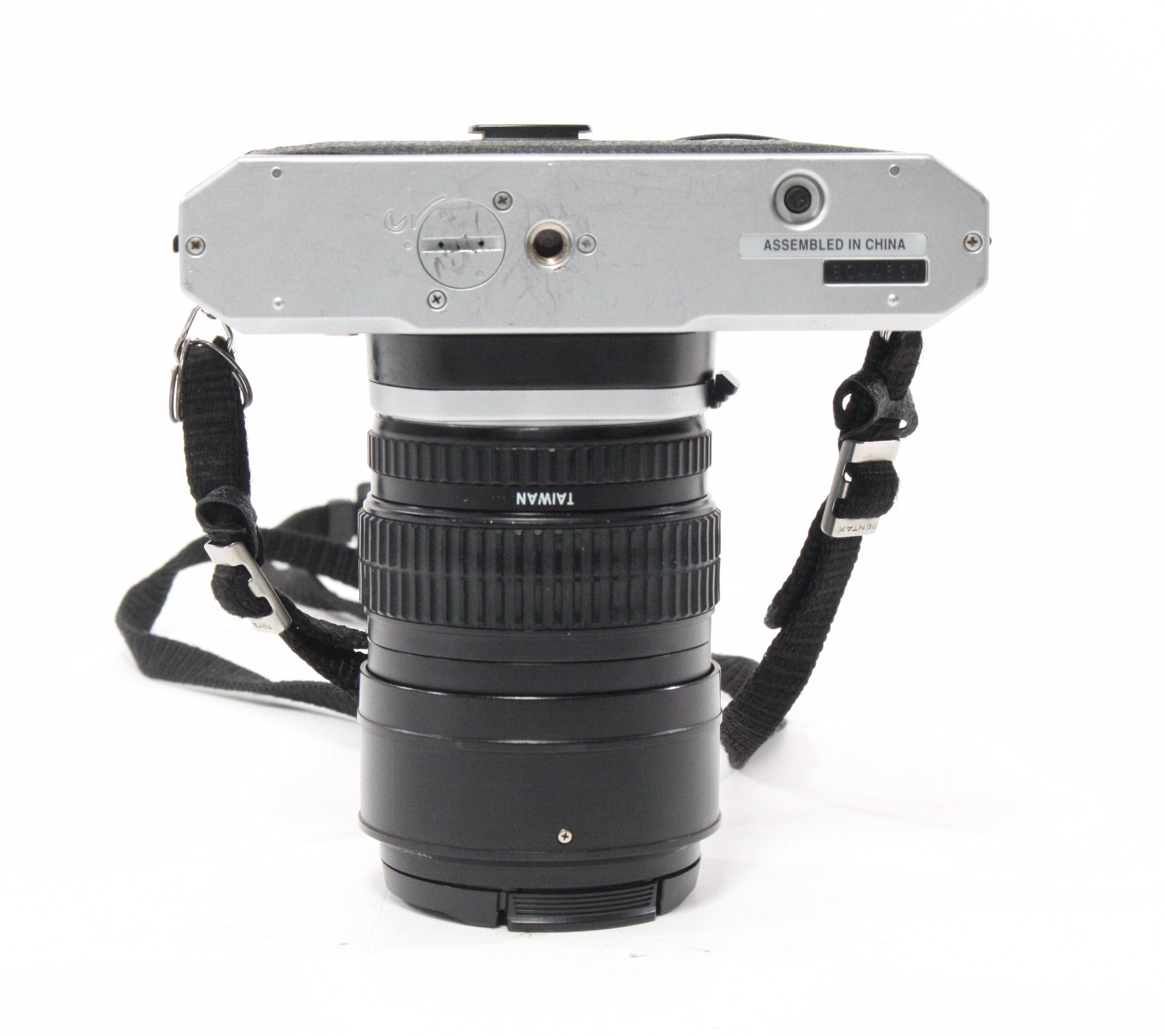 Pentax K1000 35mm SLR with a Tamron 28-70mm f/3.5-4.5 Lens