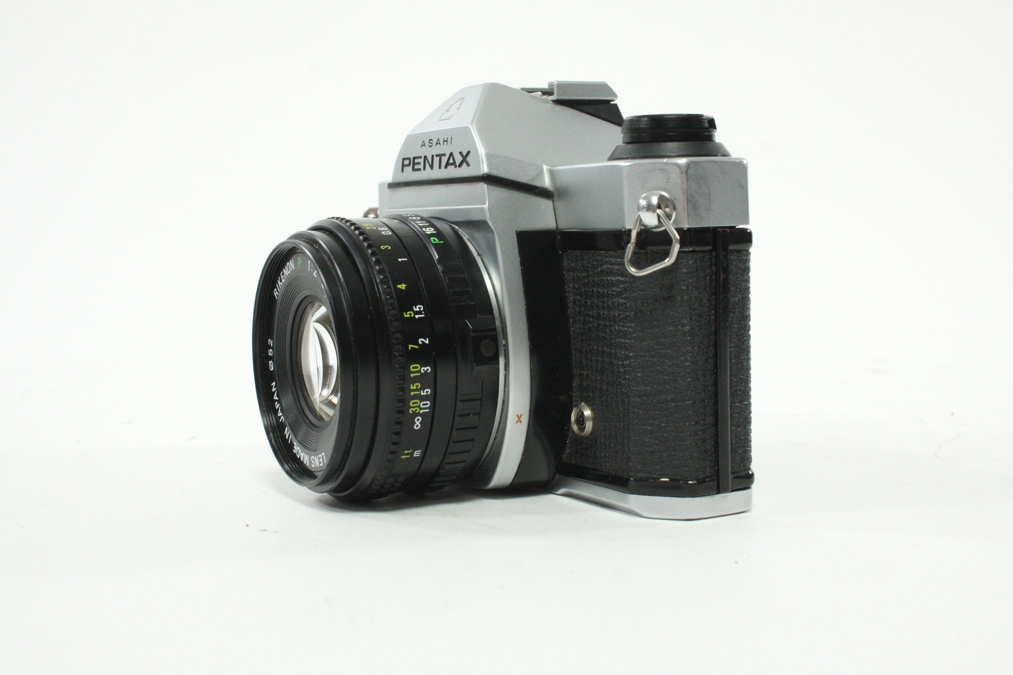 Pentax K1000 35mm SLR Camera with Rikenon 50mm f/2 Lens