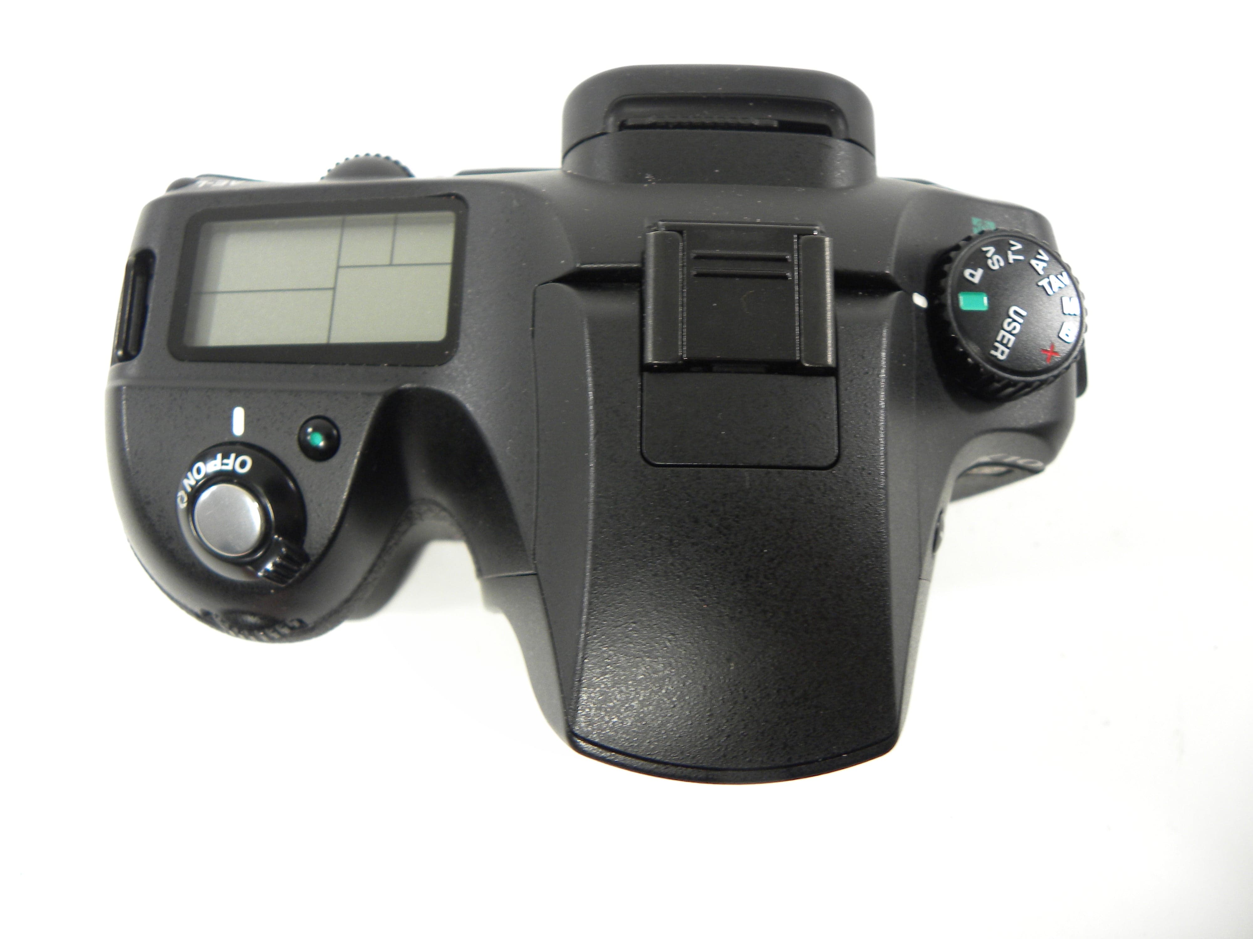 Pentax K10D 10.2mp Digital SLR Body Only Shutter Ct. 3,002