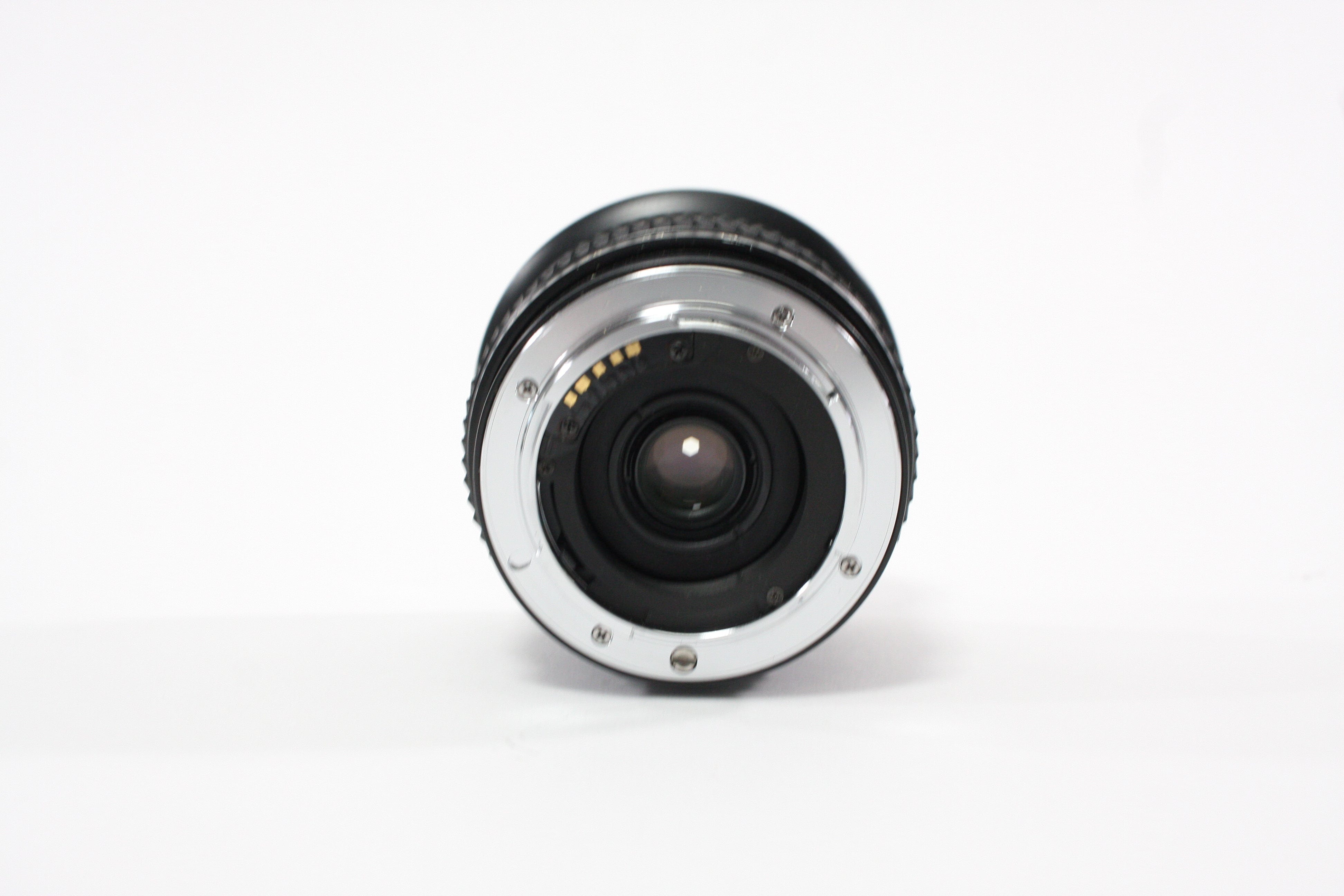 Quantarary 19-35mm f/3.5-4.5 Lens for Sony/Minolta A Mount
