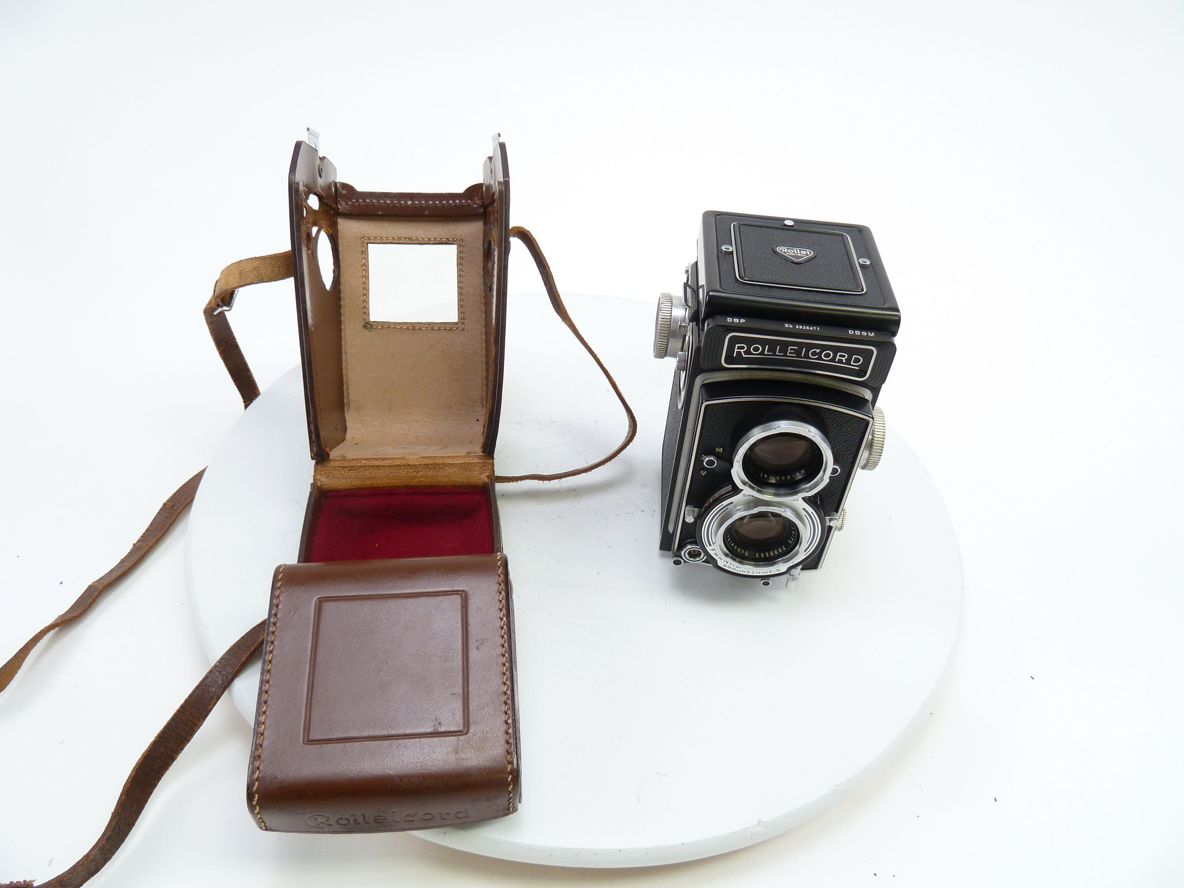 Rollei Rolleicord VB Serial # 2126471 with case