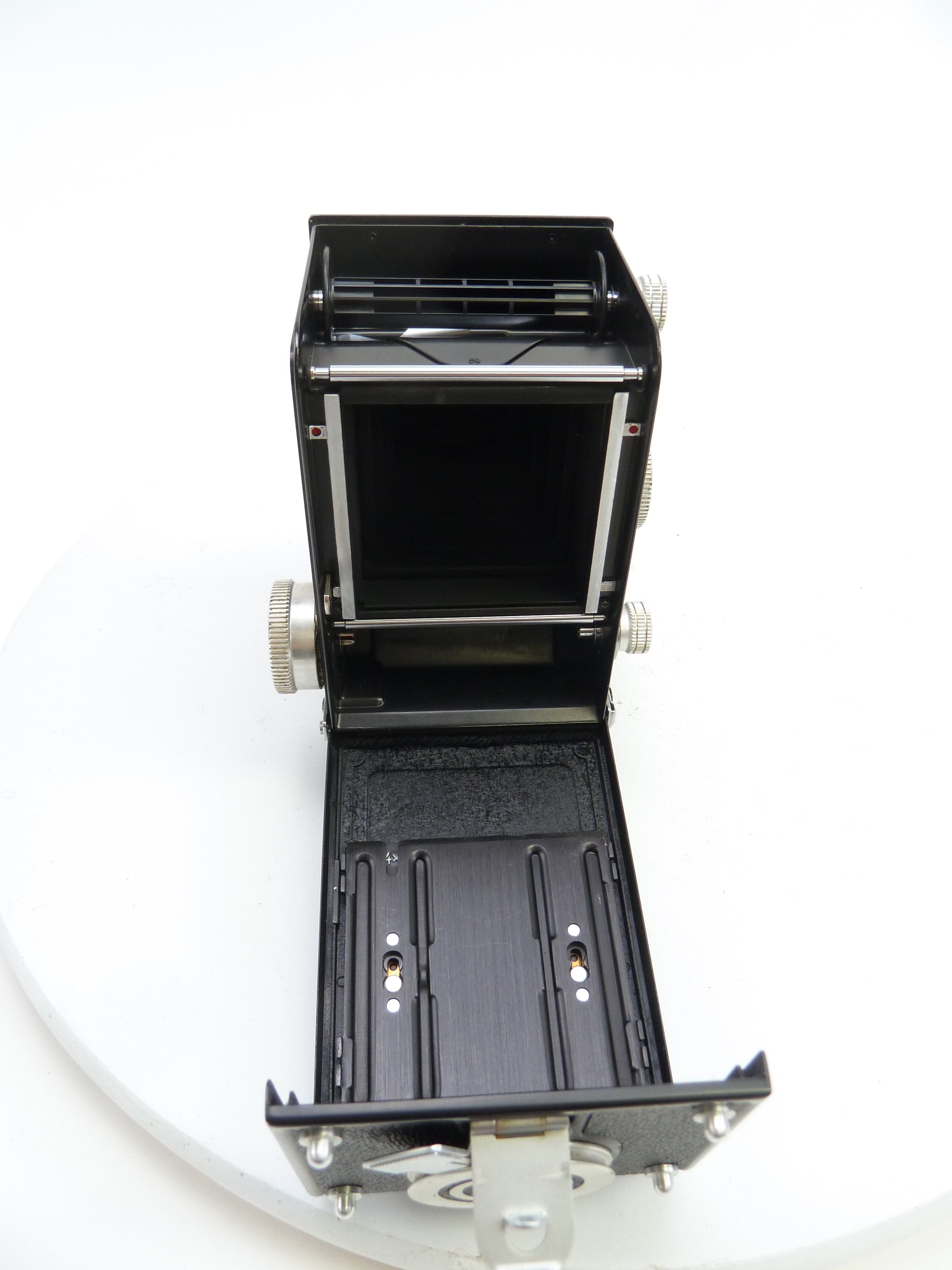 Rollei Rolleicord VB Serial # 2126471 with case