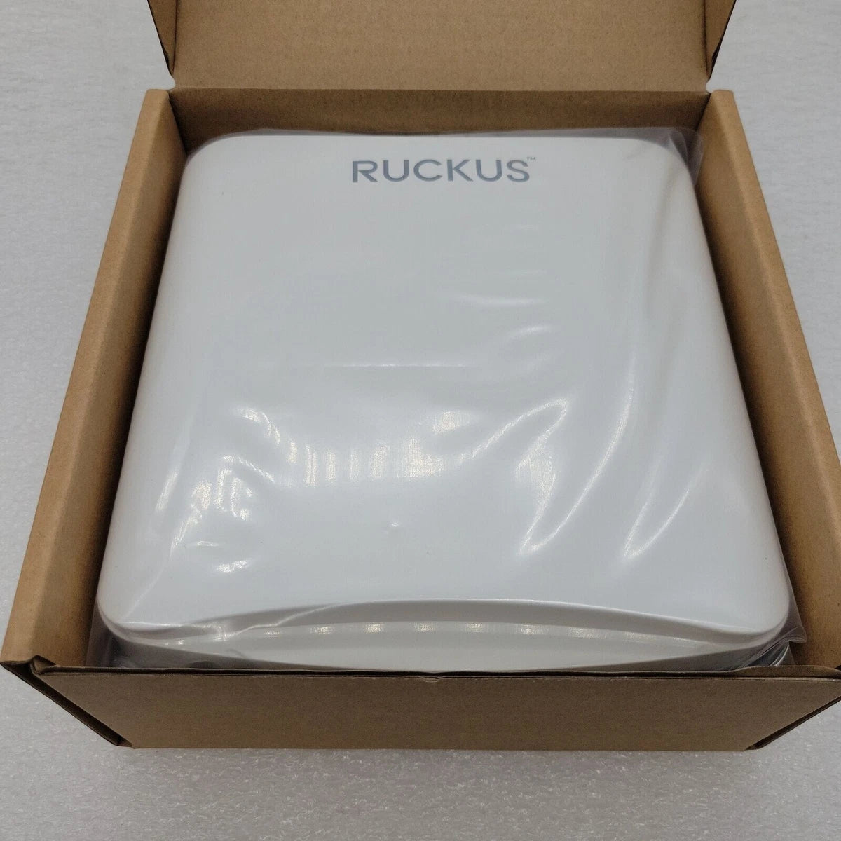 Ruckus 9U1-R550-WW00 R550 AX Wi-Fi 6 2X2:2 Zone Flex Indoor Access Point