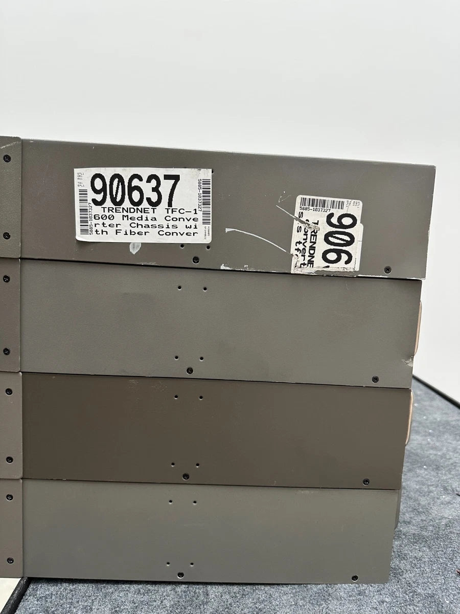 TRENDnet : LOT : 4 TFC-1600 frames : 15 x 10/100 FIBER modules : Gigabit Switch