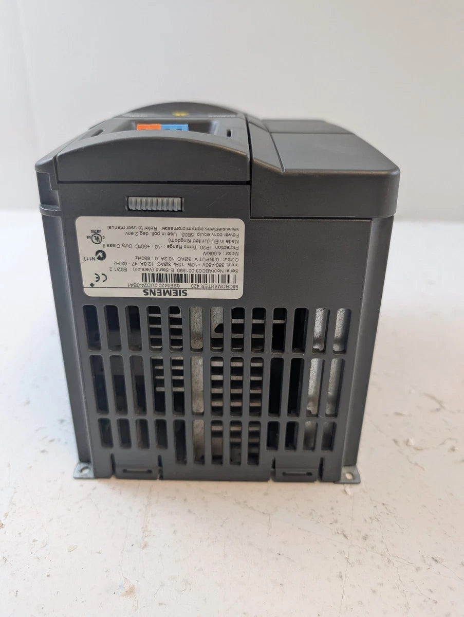SIEMENS 6SE6420-2UD24-0BA1 Inverter Drive MICROMASTER 420 4KW 380V