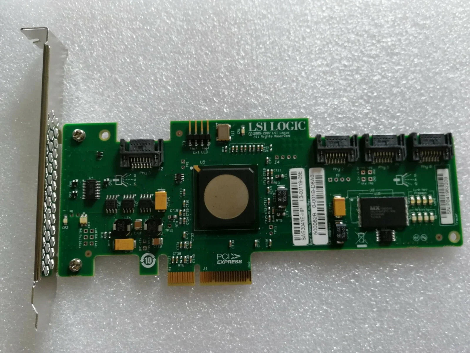 LSI SAS3041E-R / LSISAS3041E-R / SAS3041E-HP 4-Port PCI-E SAS / SATA RAID Controller with&nbsp;"FULL HEIGHT BRACKET ONLY"