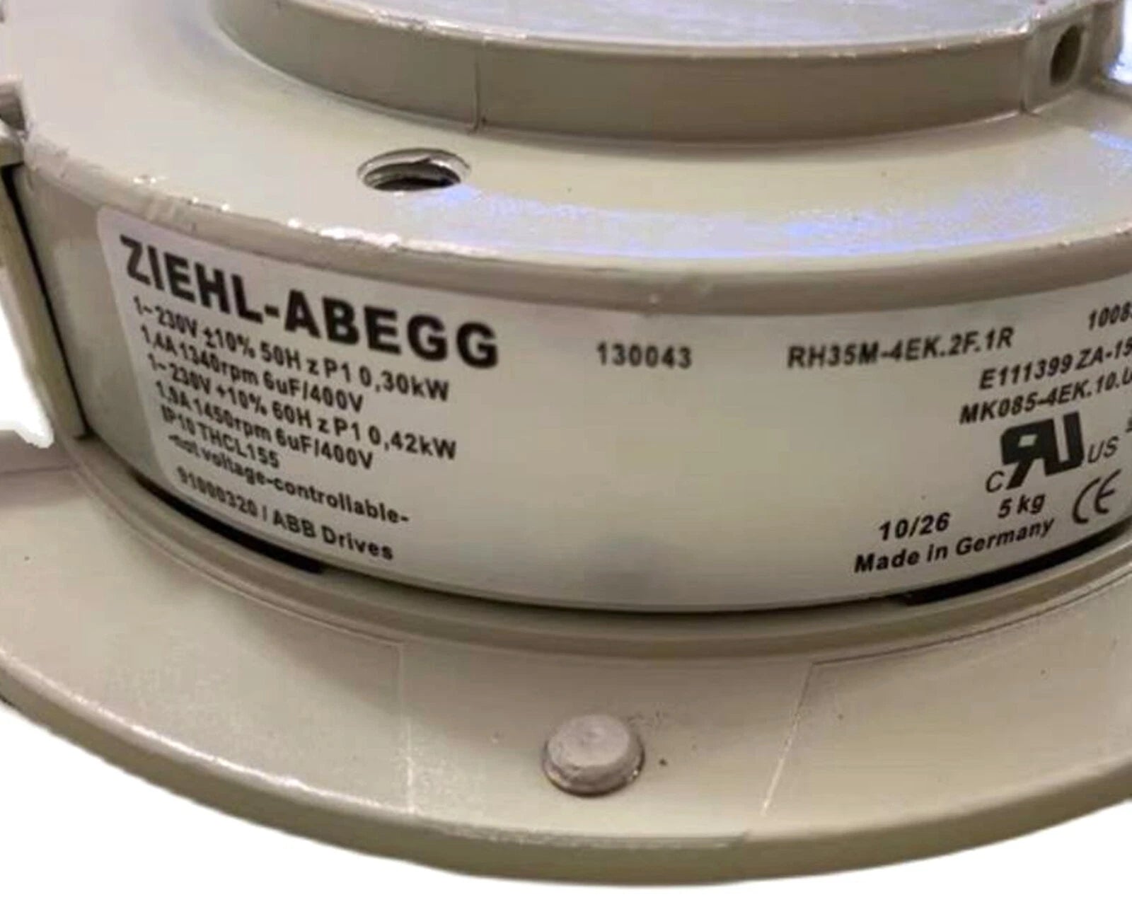 One Brand New Ziehl-Abegg RH35M-4EK.2F.1R Centrifugal Fan AC 230V|256988231645