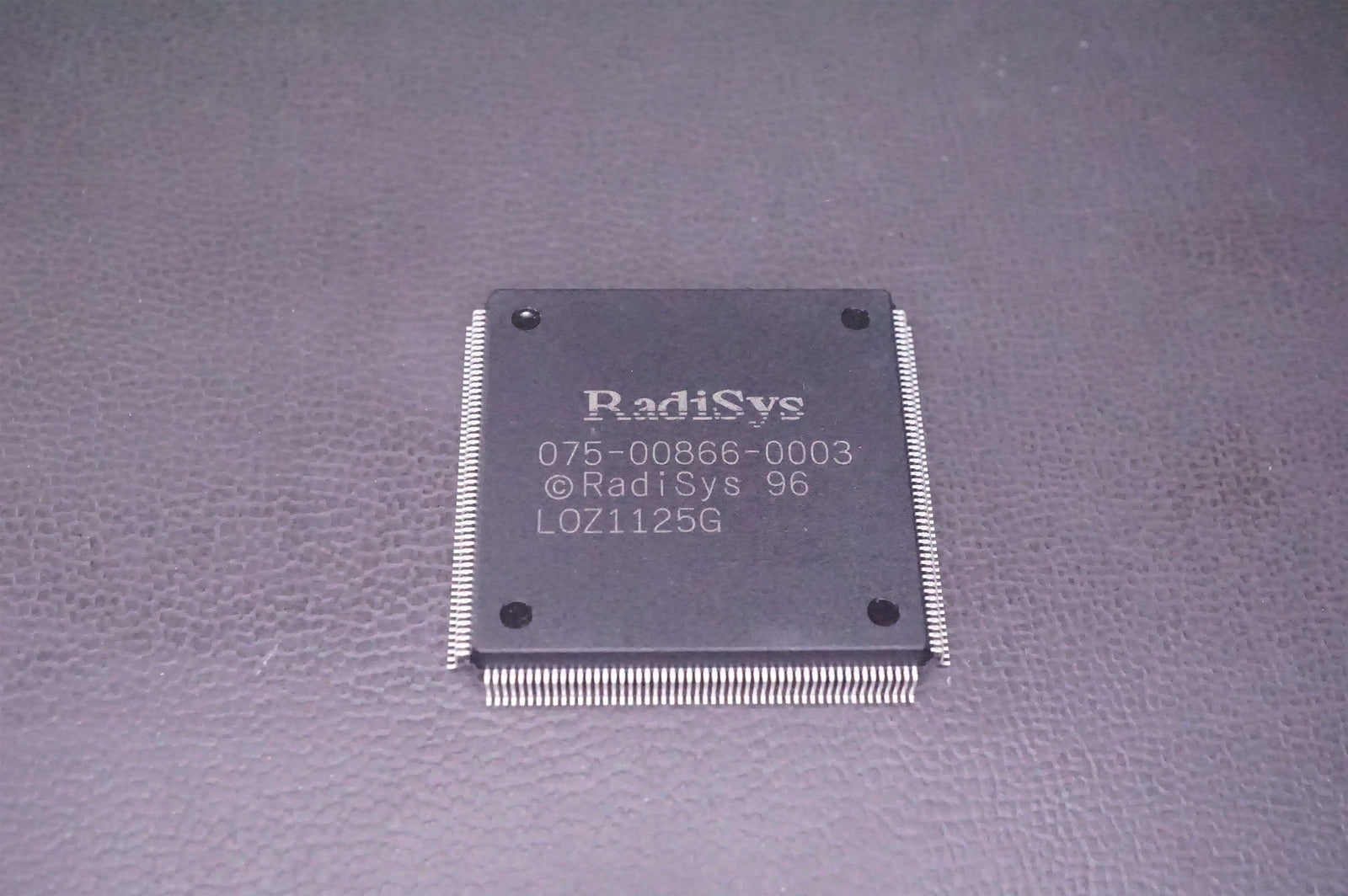 R400EX Radisys System Controller for Intel486 CPUs 208-PQFP SMT 075-00866-0003
