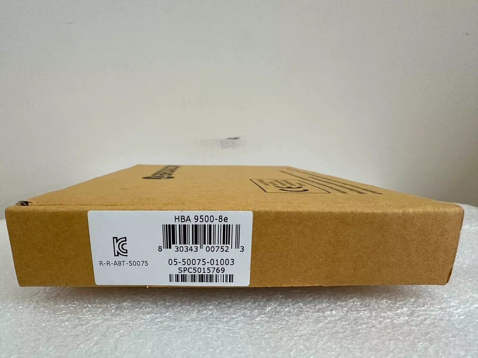 LSI / Broadcom 9500-8e HBA Tri-Mode (03-50075-01) 05-50075-01 PCIe 4.0 HBA 12Gbps Storage Adapter