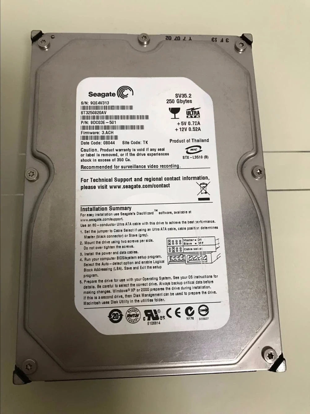 Seagate 250GB SV35.2 7200 RPM 8MB Cache IDE Ultra ATA100 / ATA-6 3.5" Hard Drive - &nbsp;ST3250820AV (Like New)