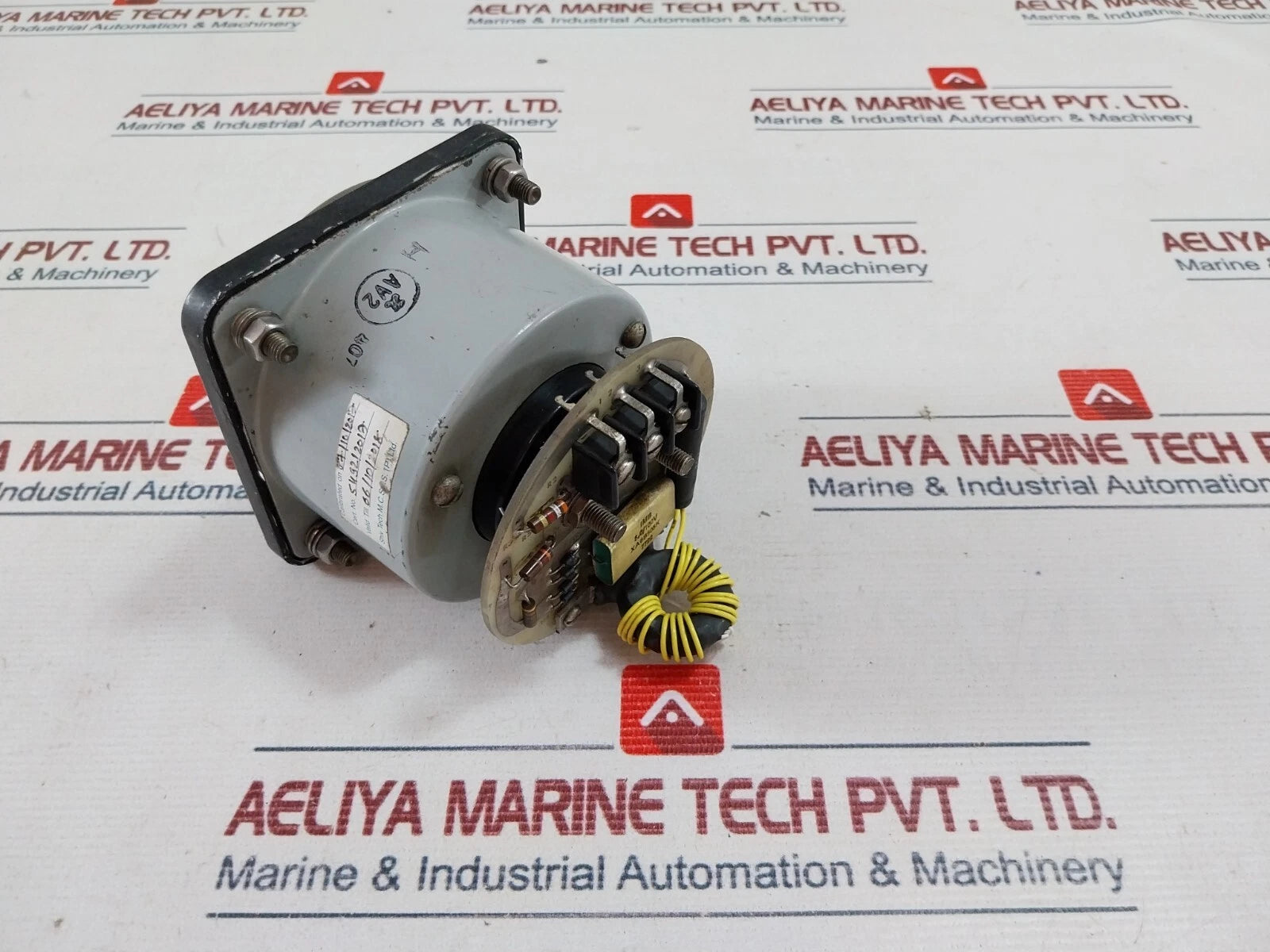 General Electric DB40 DC Ammeter Precise Industrial Current Measurement Device