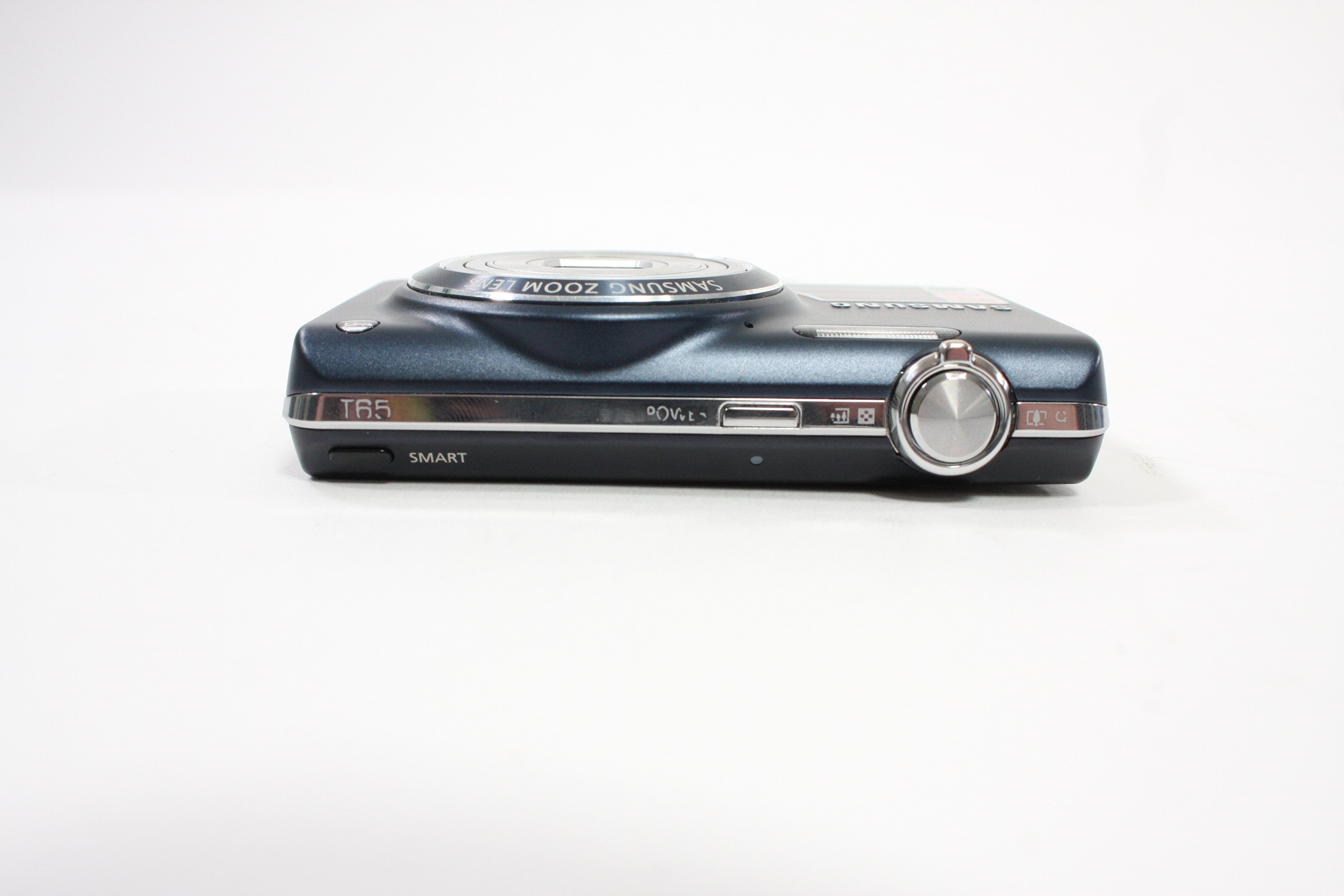 Samsung ST65 Digital Point-and-Shoot Camera 5x Zoom 14.2mp (Blue)