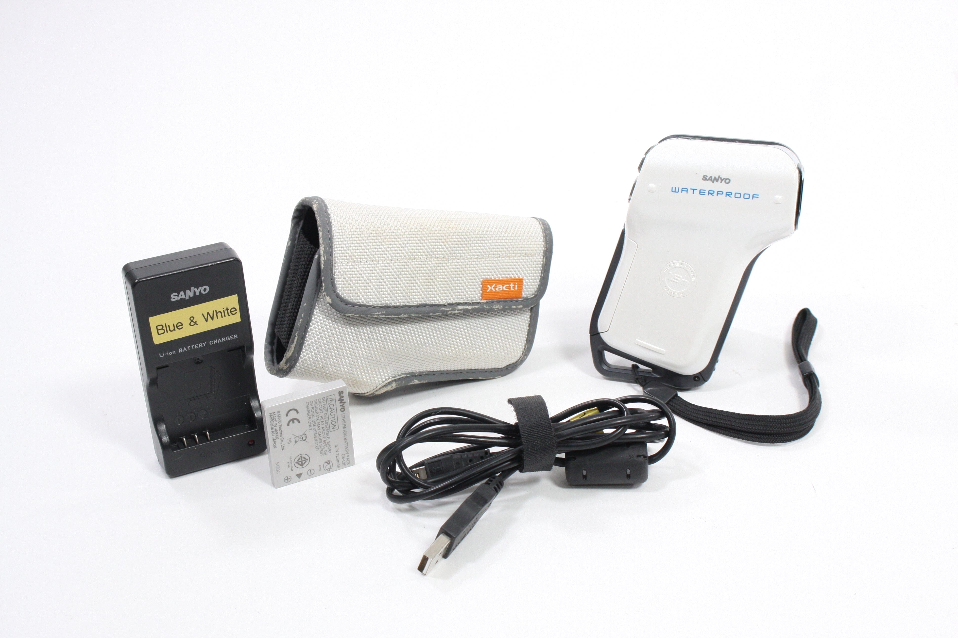 Sanyo Xacti Waterproof Video Camera Model VPC-E2