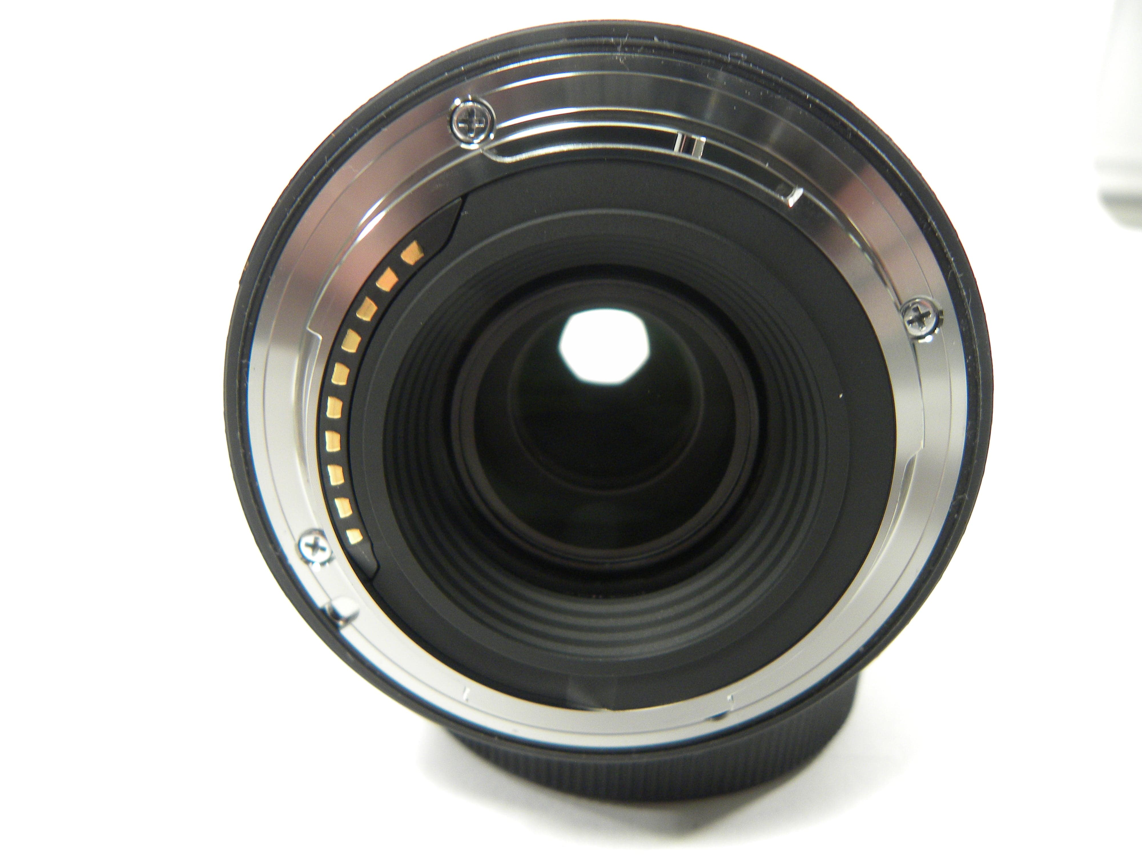 Sigma DC DN 18-50mm f2.8 Sony E Mount w/Skin