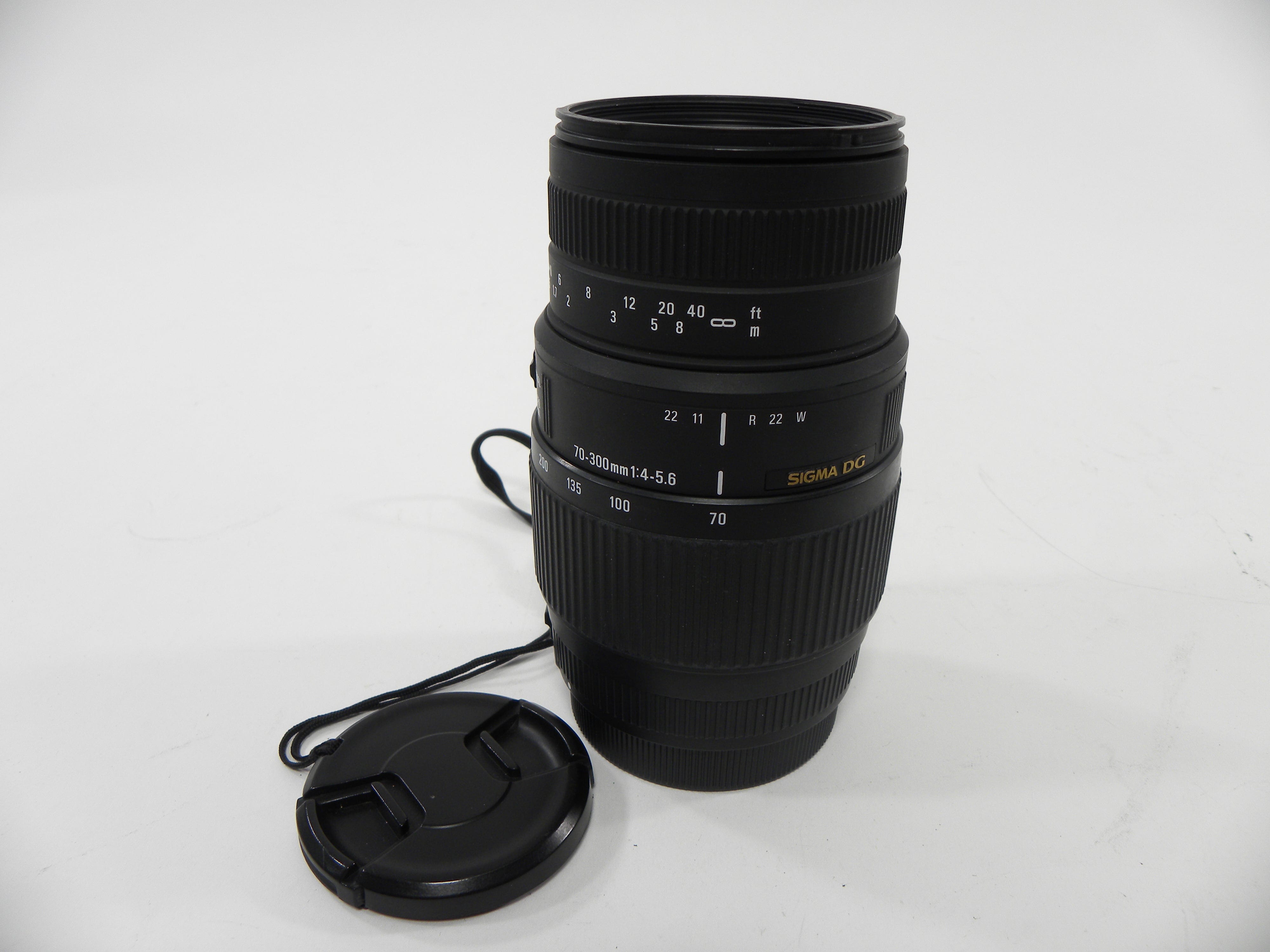 Sigma DG 70-300mm f4-5.6 Canon EF lens