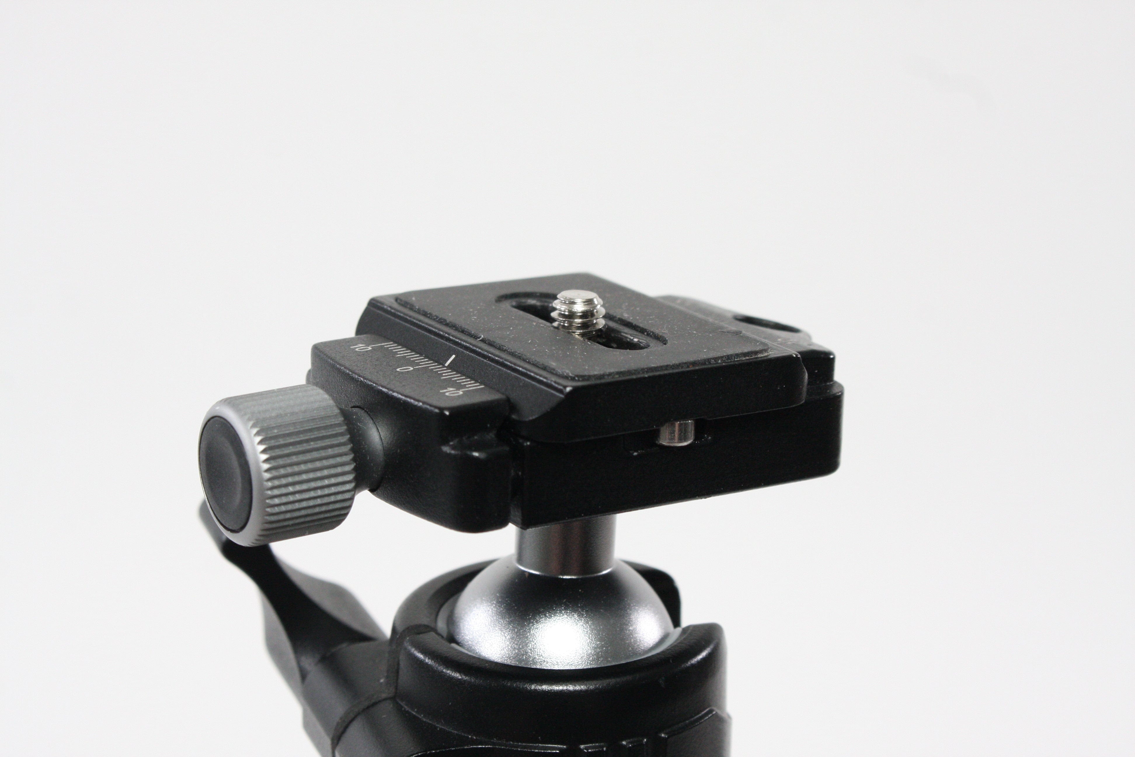 SmallRig Carbon Fiber Tripod AP-10 ID: 4060