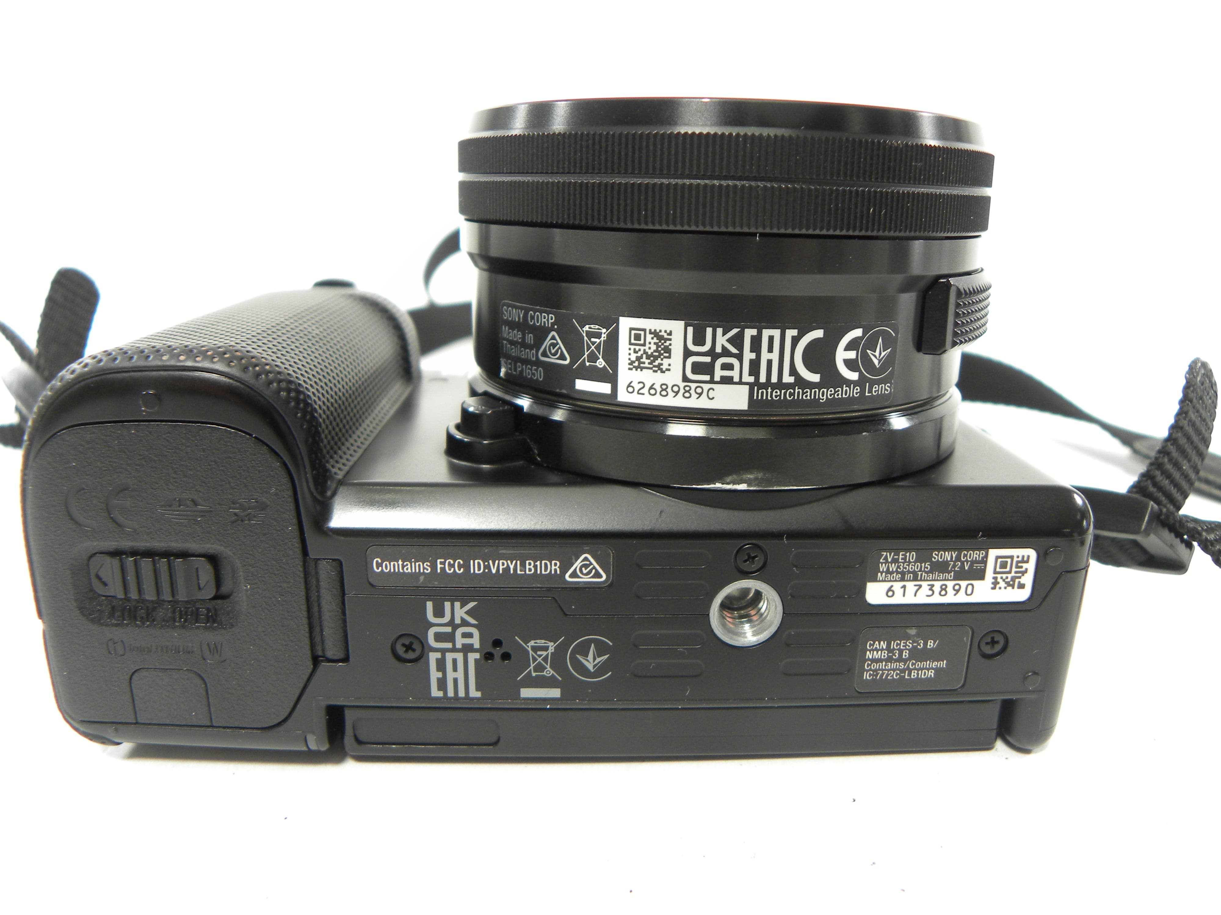 Sony a ZV-E10 25.0mp Digital Mirrorless w/E 16-50 PZ OSS Shutter Ct. 14,587