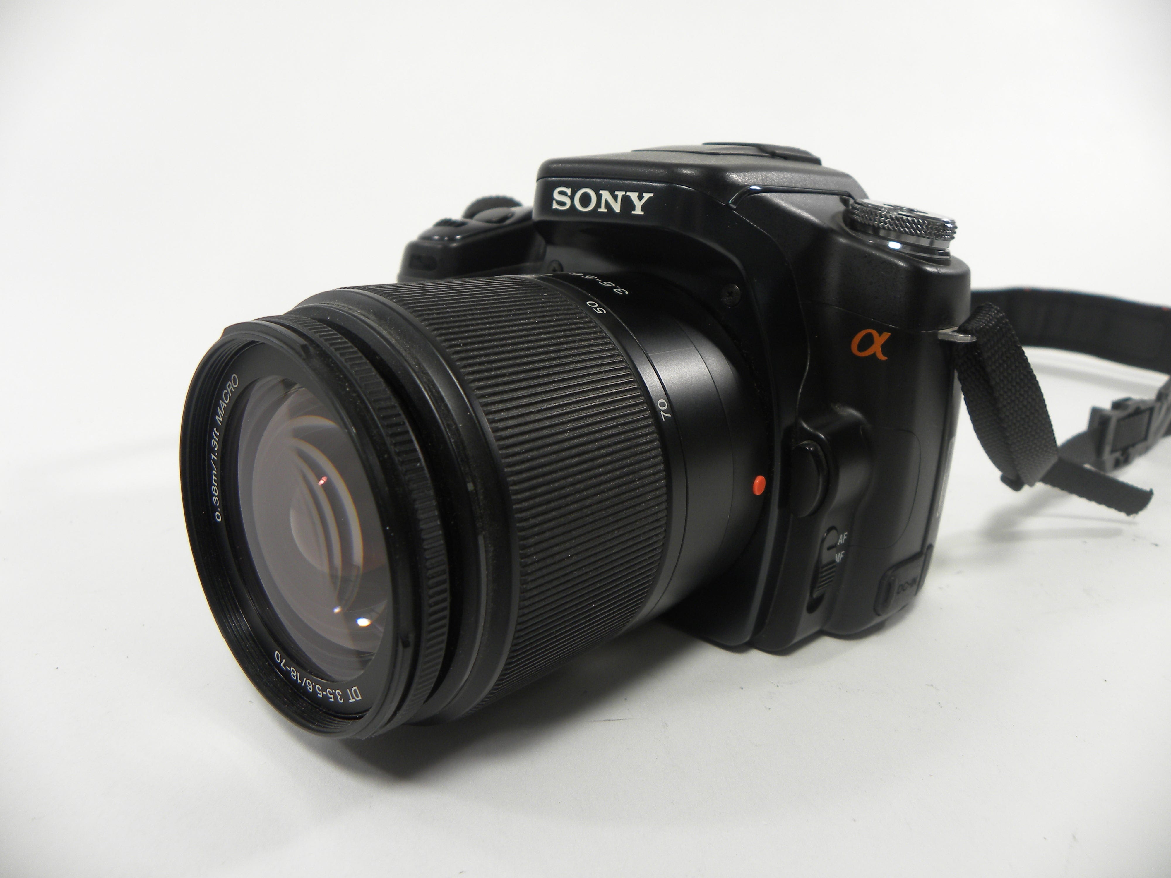 Sony a100 10.2mp Digital SLR w/DT 18-70mm f3.5-5.6