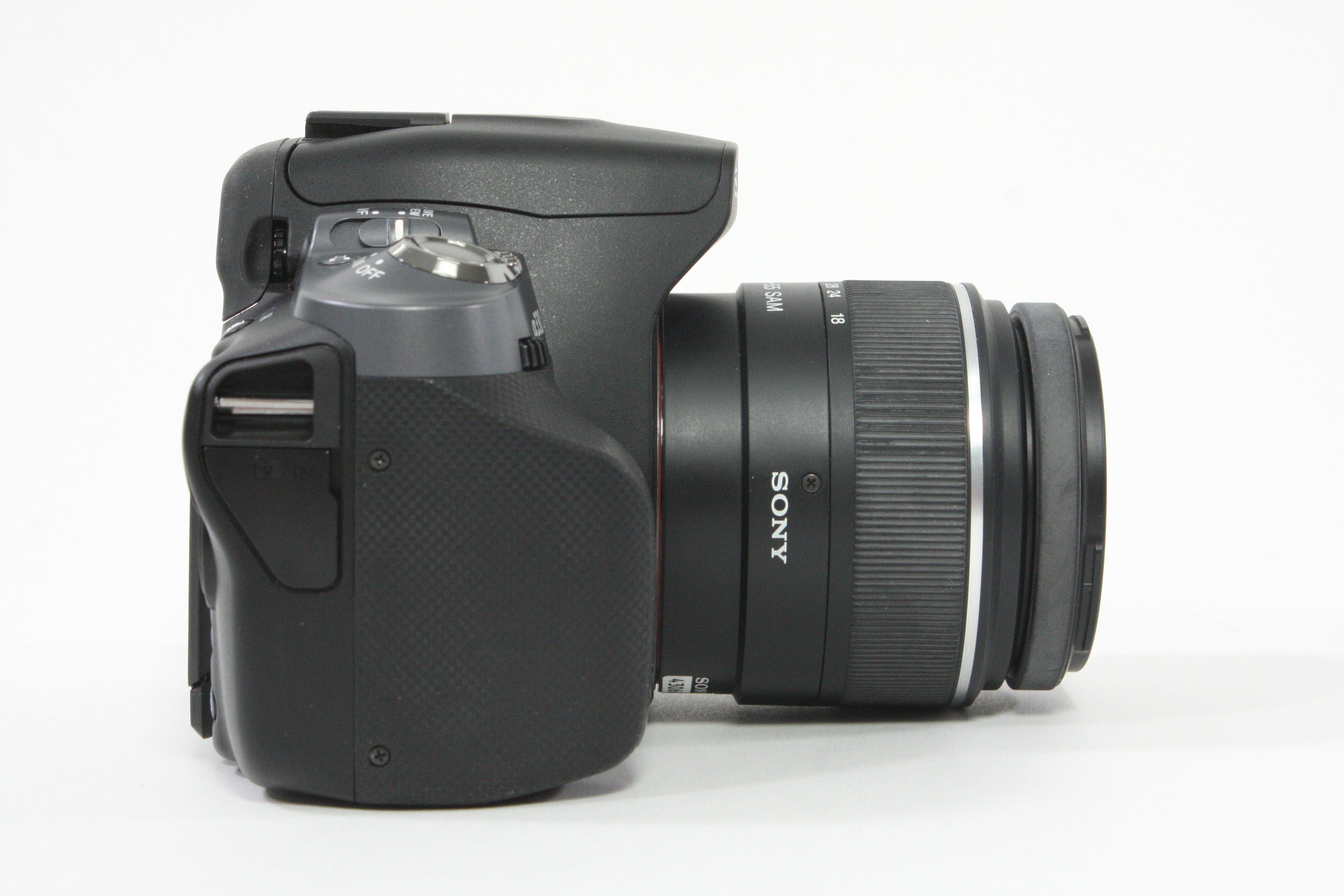 Sony a330 with 18-55mm f/3.5-5.6 Lens - Shutter Count 338