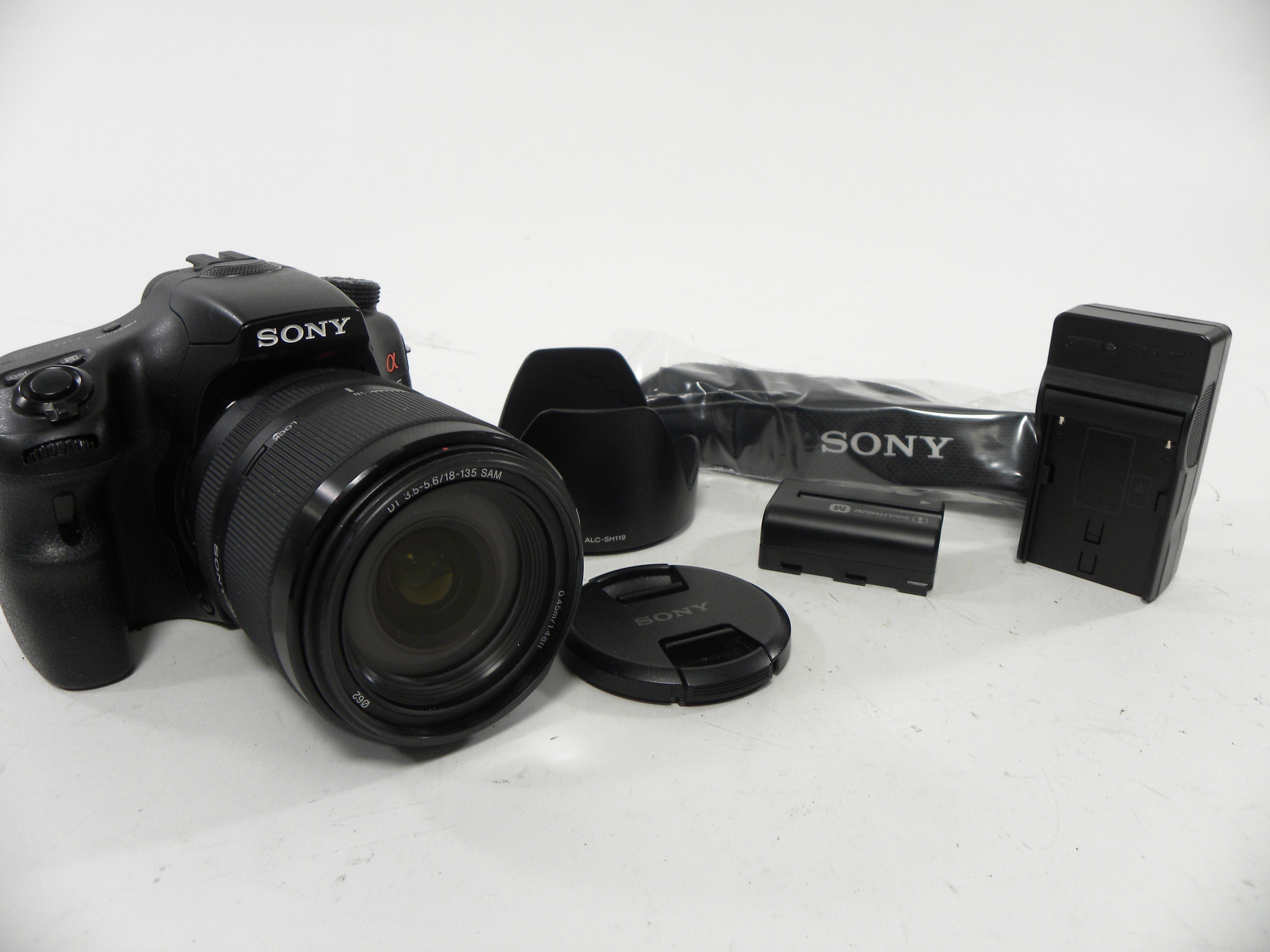Sony a65 24.3mp Digital SLR w/ DT 18-135mm f3.5-5.6 A Mount