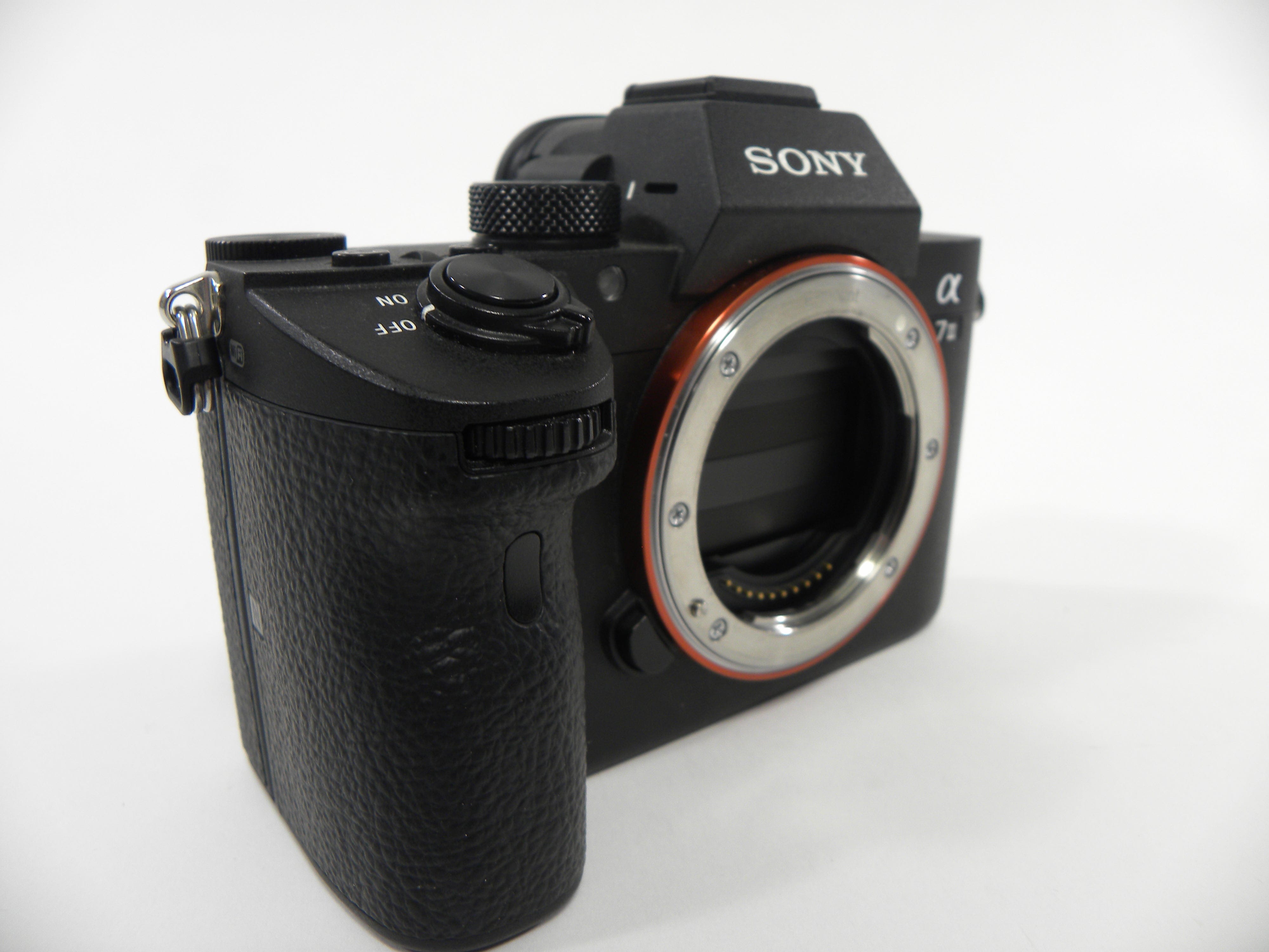 Sony a7III 24.2mp Digital Mirrorless Camera body only Shutter Ct. 11,019