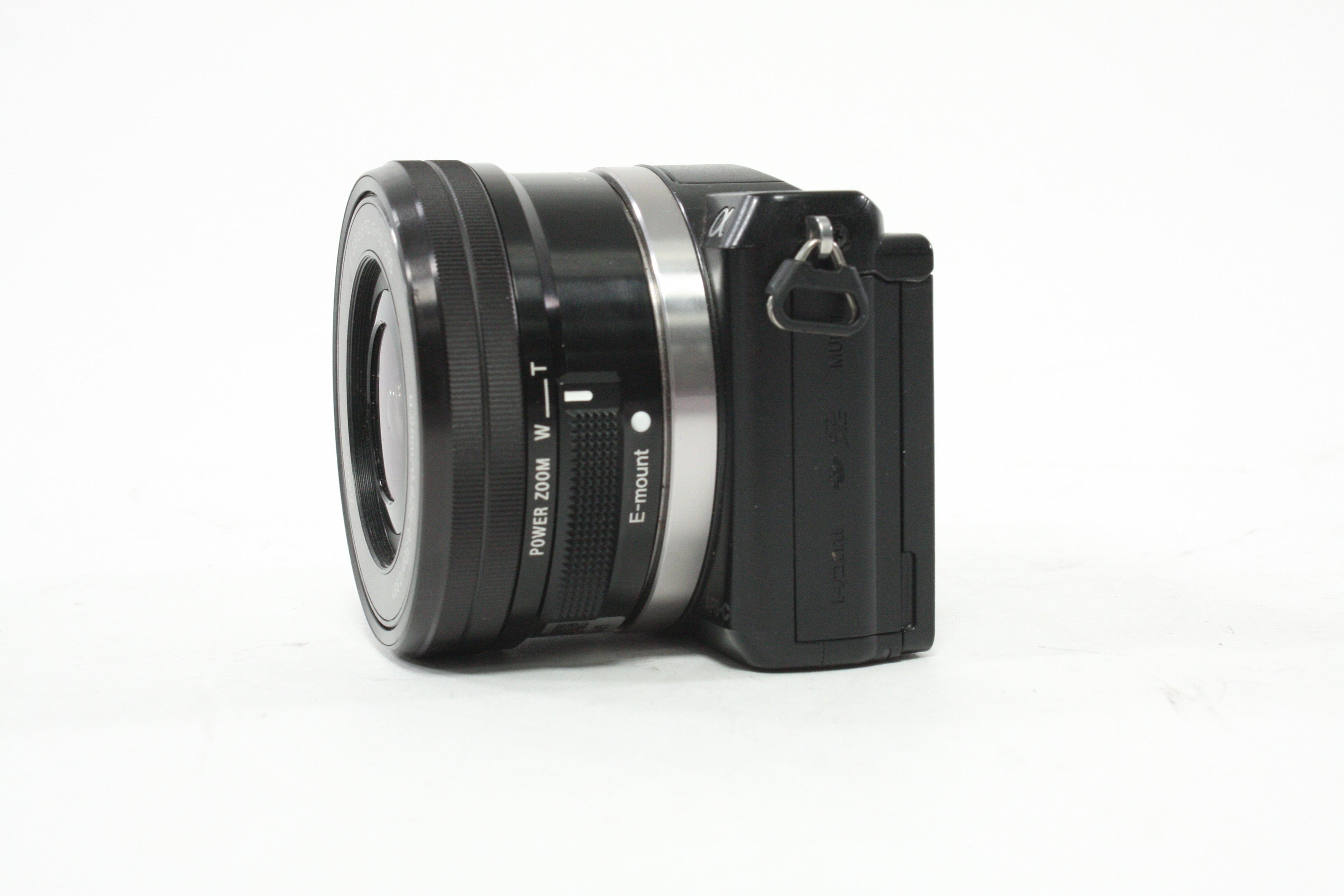 Sony Alpha a5000 Camera with 16-50mm f.3.5-5.6 Power Zoom Lens Shutter Count ONLY 768