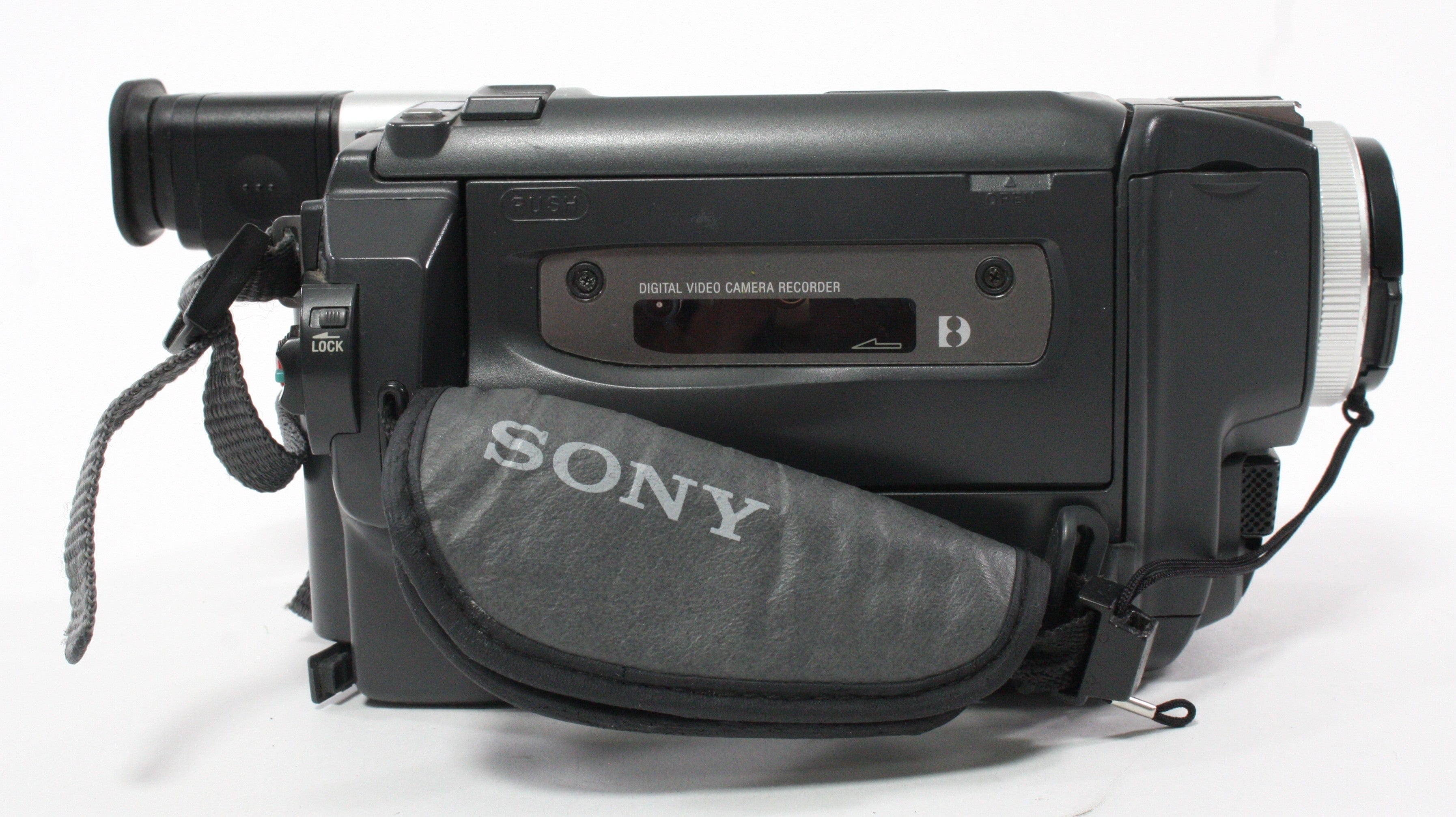 Sony DCR-TRV520 Digital 8 Camcorder