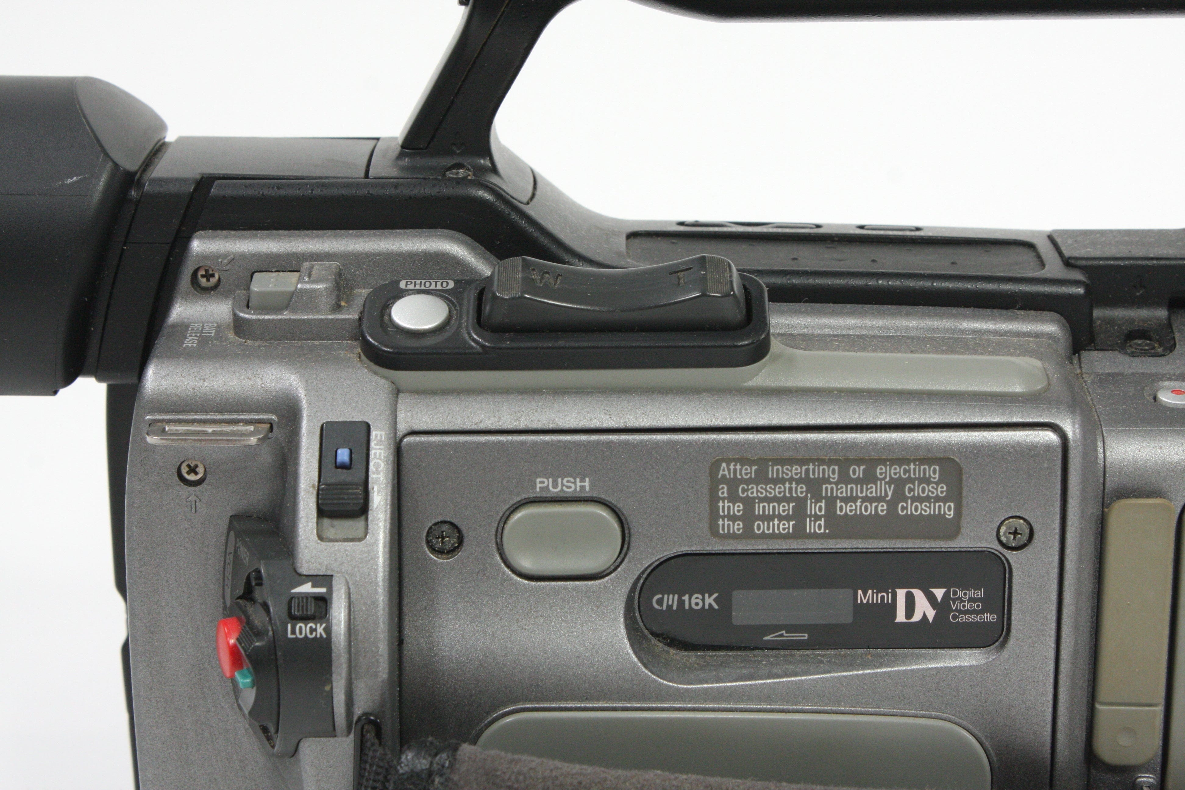 Sony DCR-VX2100 Mini DV Camcorder with x0.65 Wide Angle Lens
