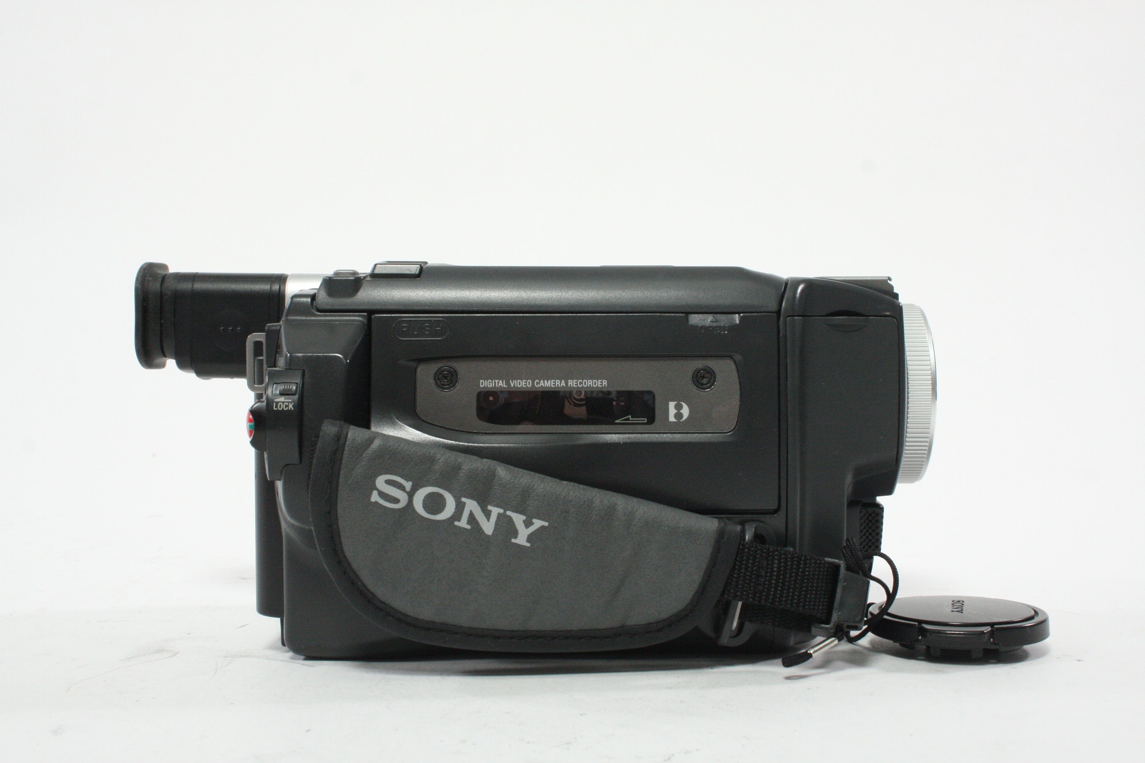Sony Digital 8 DCR-TRV520 Camcorder